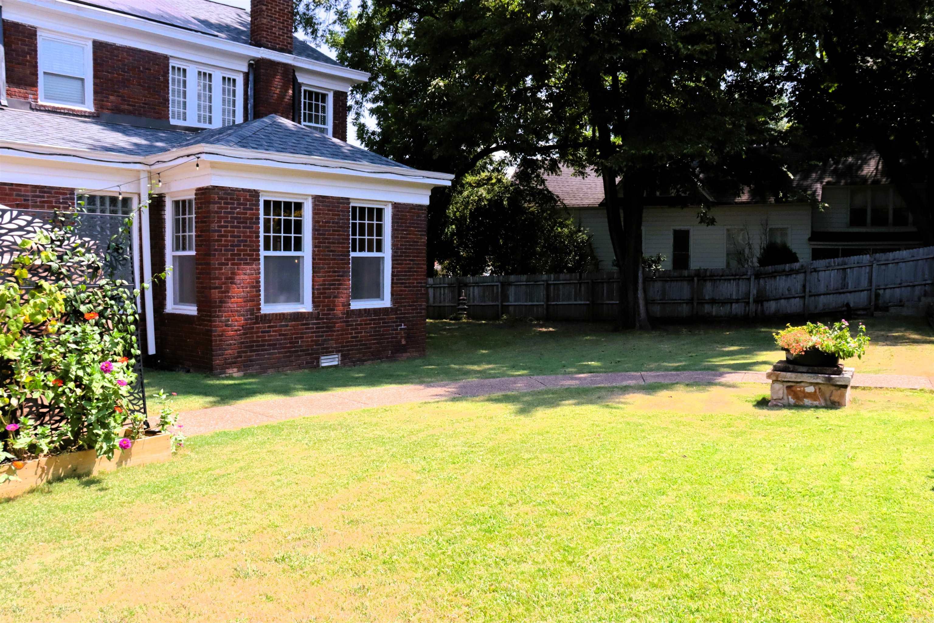 403 W Church Street  Morrilton, AR