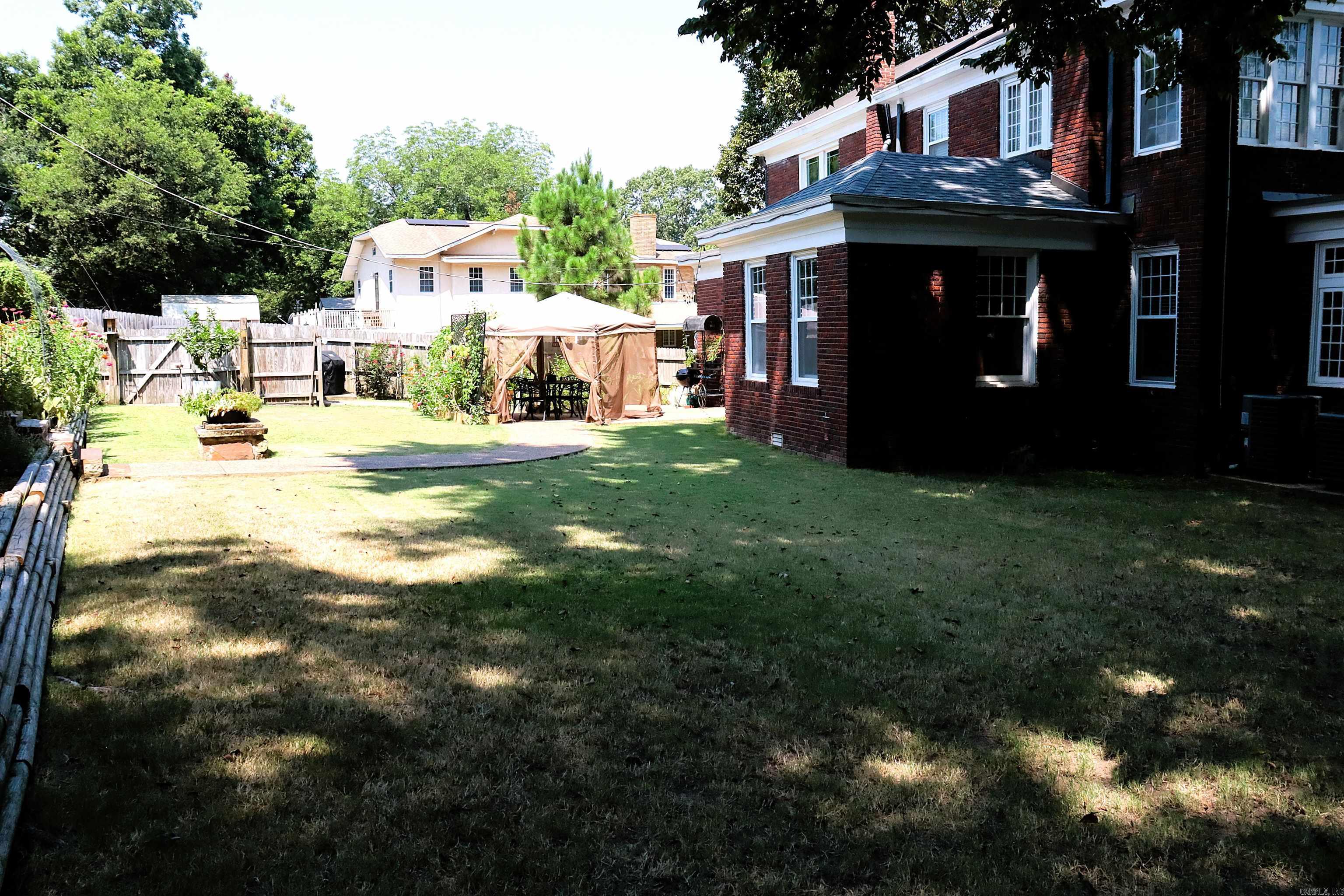 403 W Church Street  Morrilton, AR