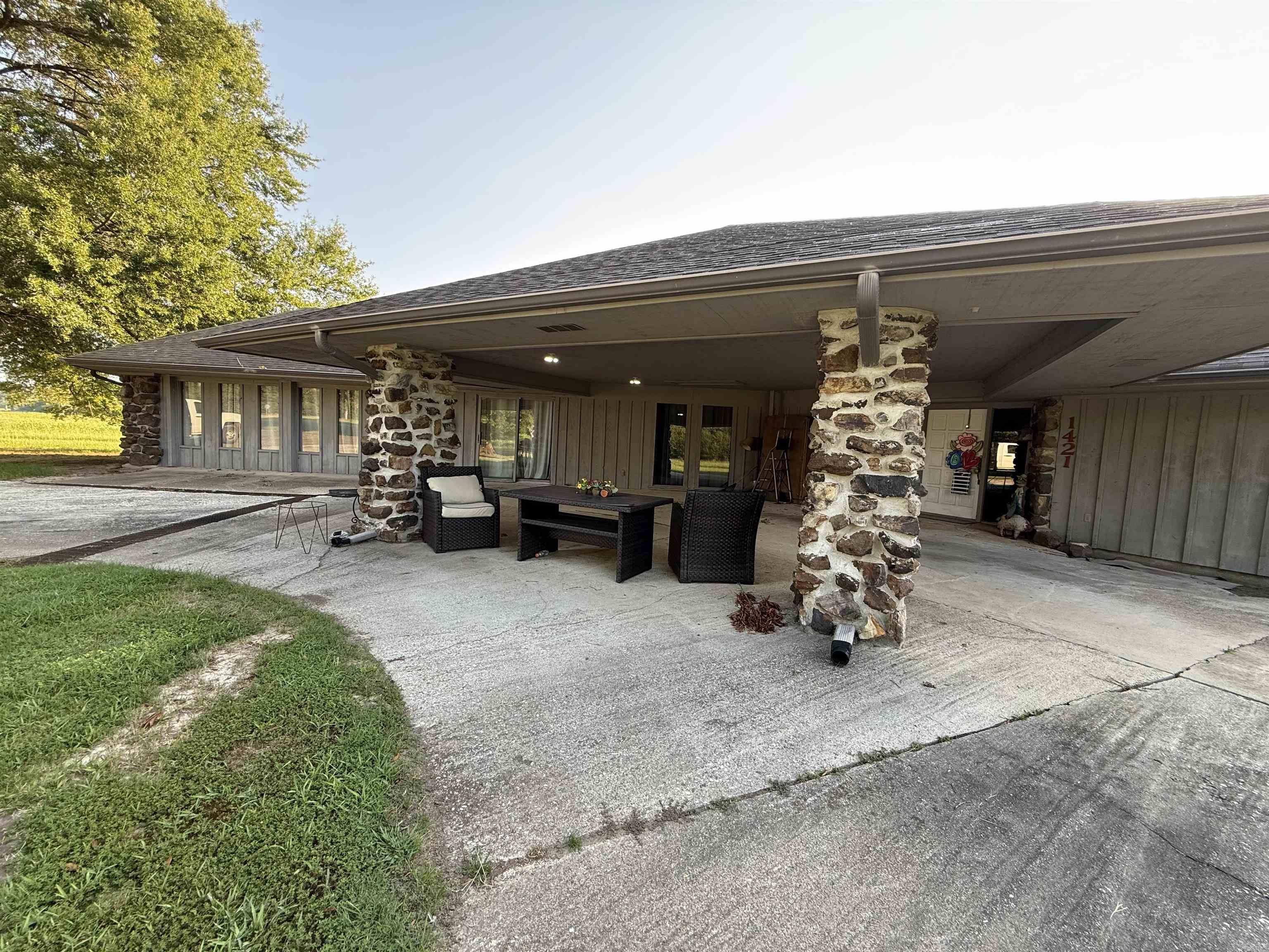 1421 Hwy 195 N  Blevins, AR