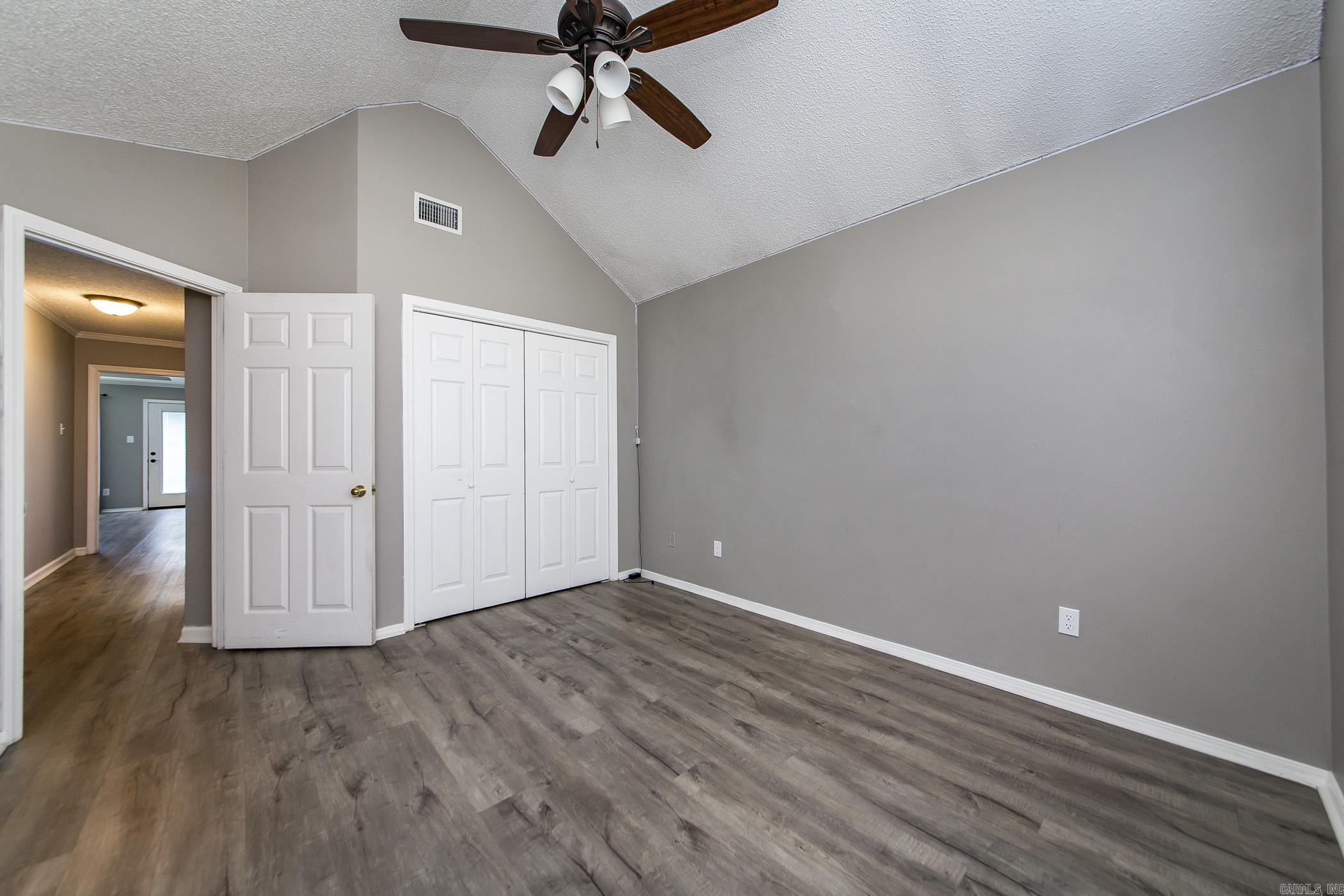 216 Chantilly Cir  Maumelle, AR