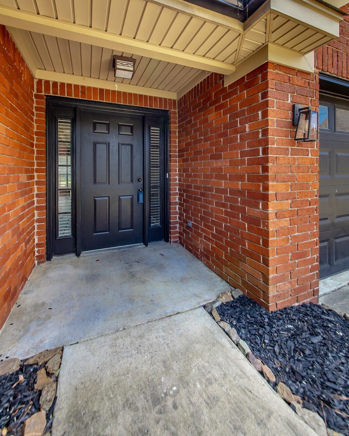 216 Chantilly Cir  Maumelle, AR