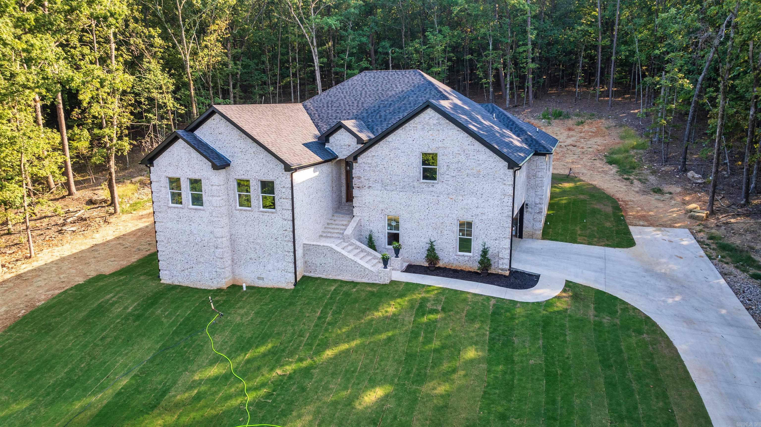 1540 Mountain Ridge Road Batesville, AR 72501