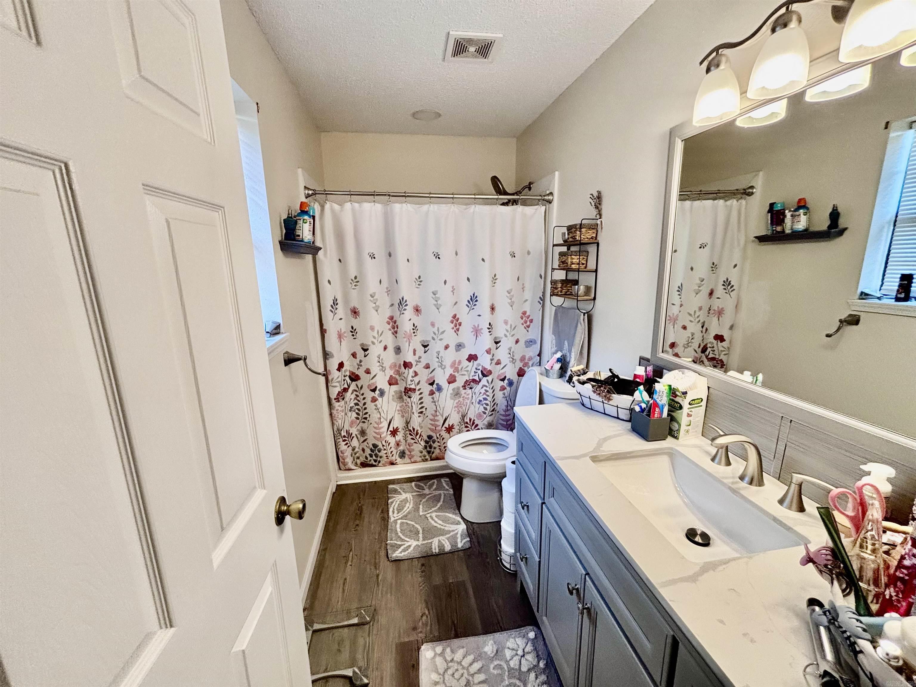 20 N D  Pottsville, AR
