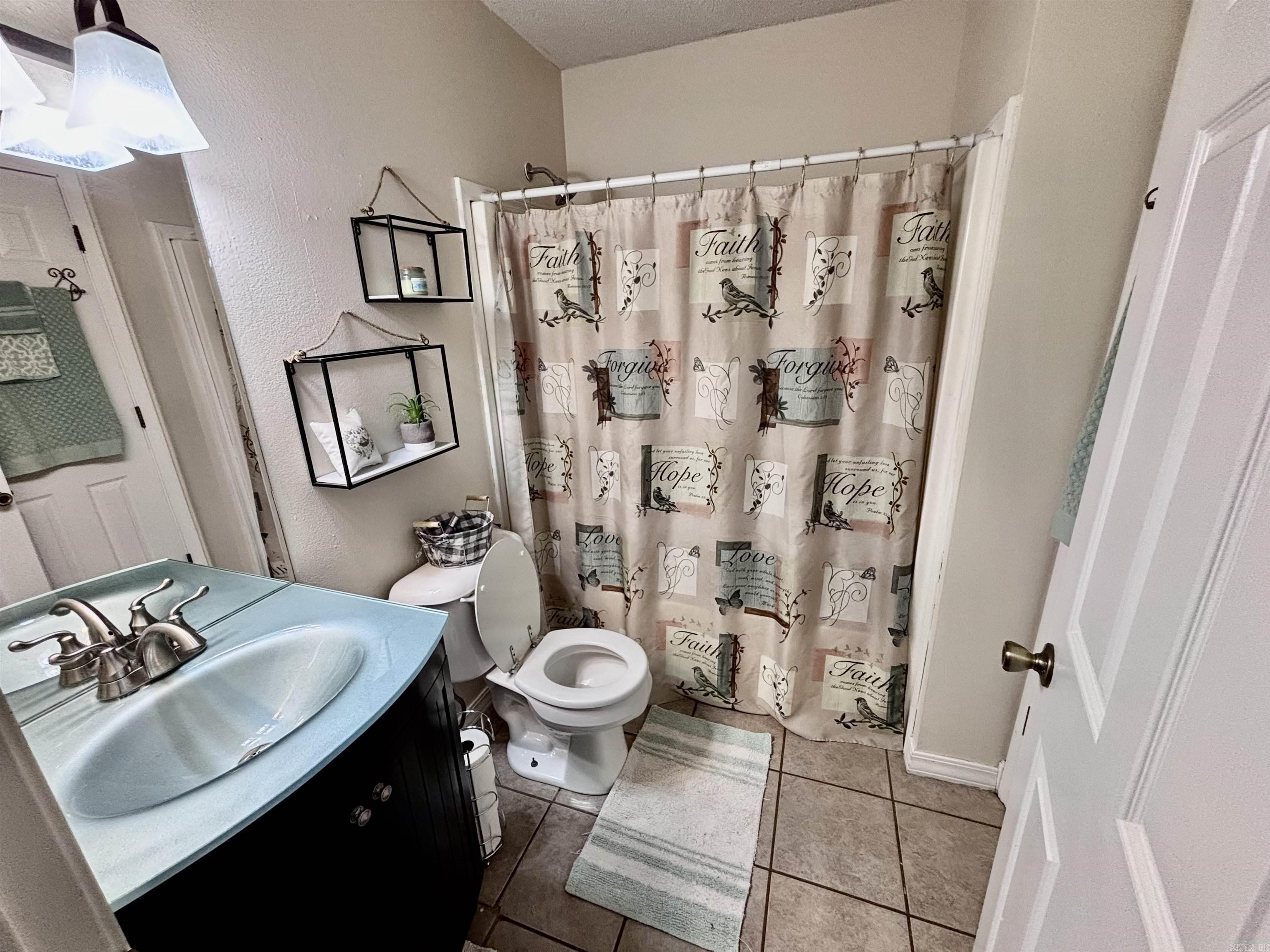 20 N D  Pottsville, AR