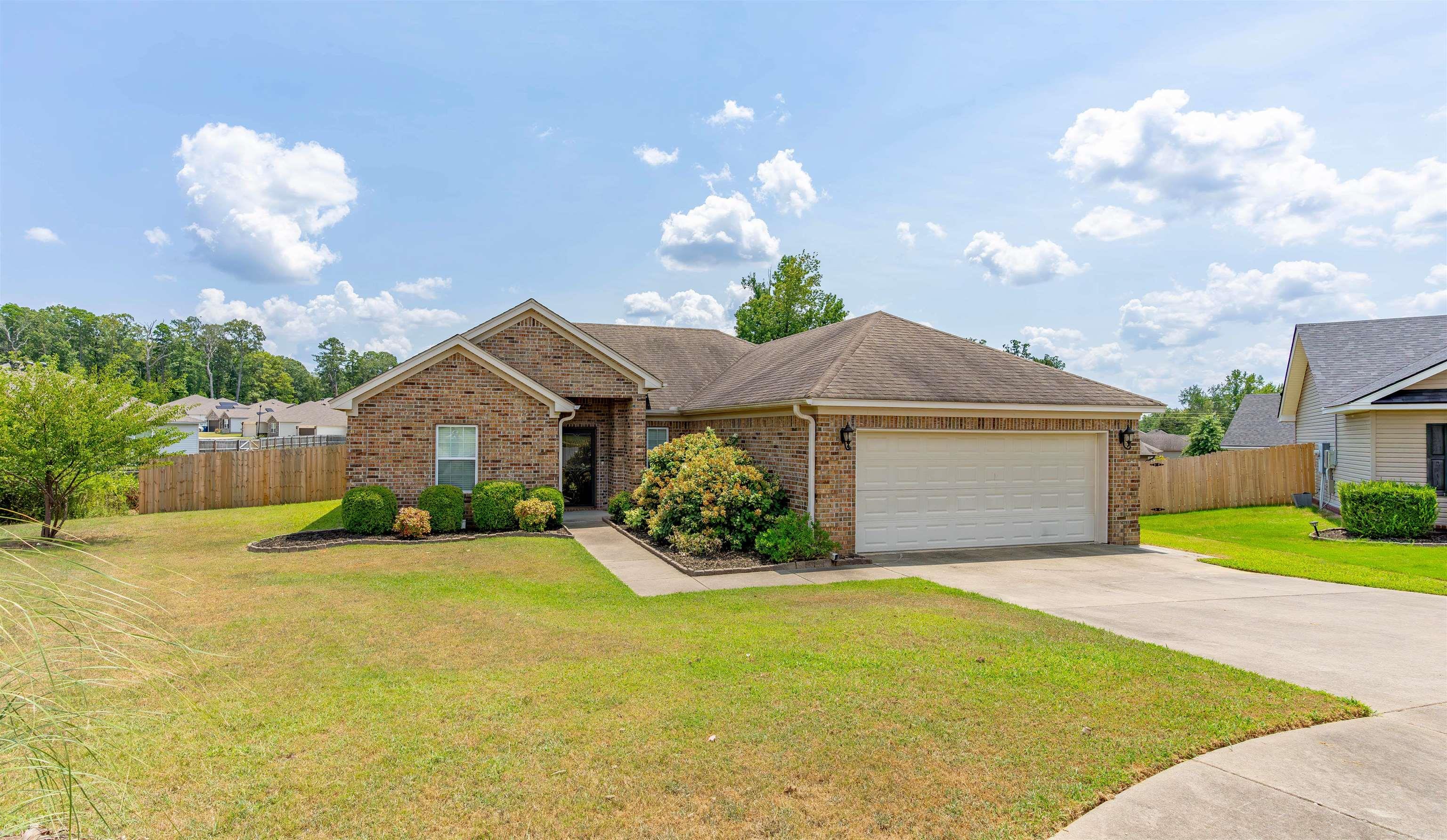 711 Fair Lane