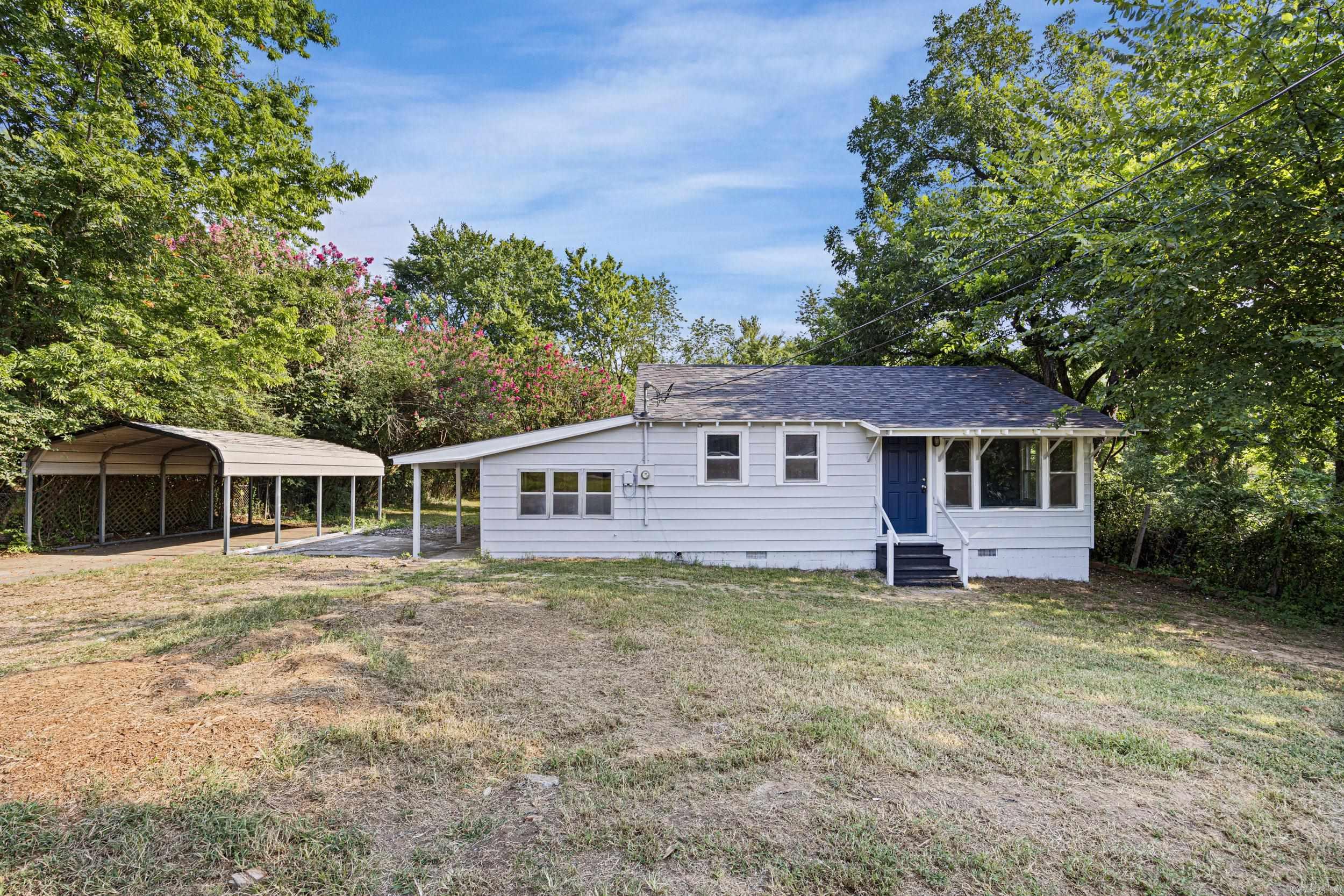 1208 Powers  Clarksville, AR