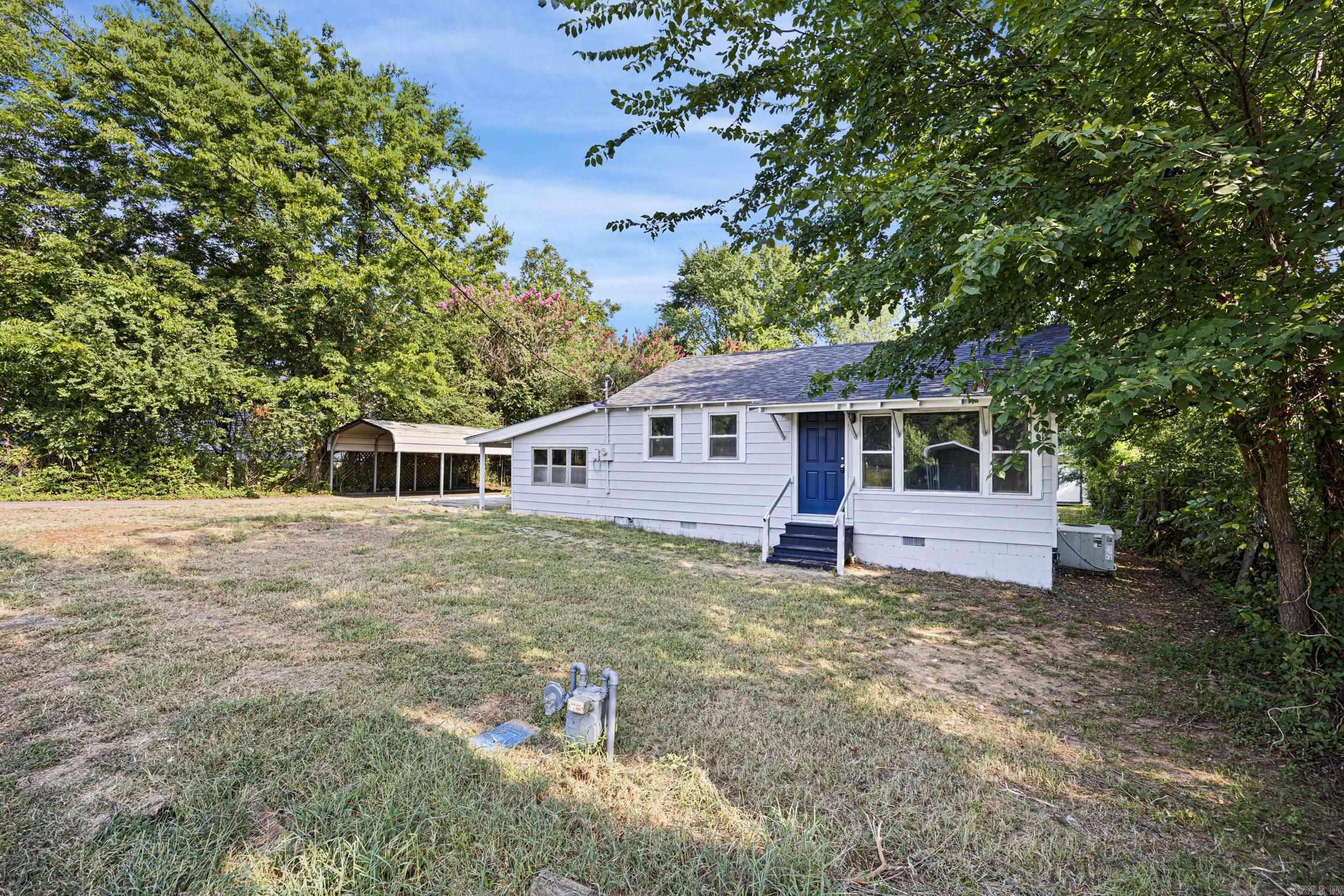1208 Powers  Clarksville, AR