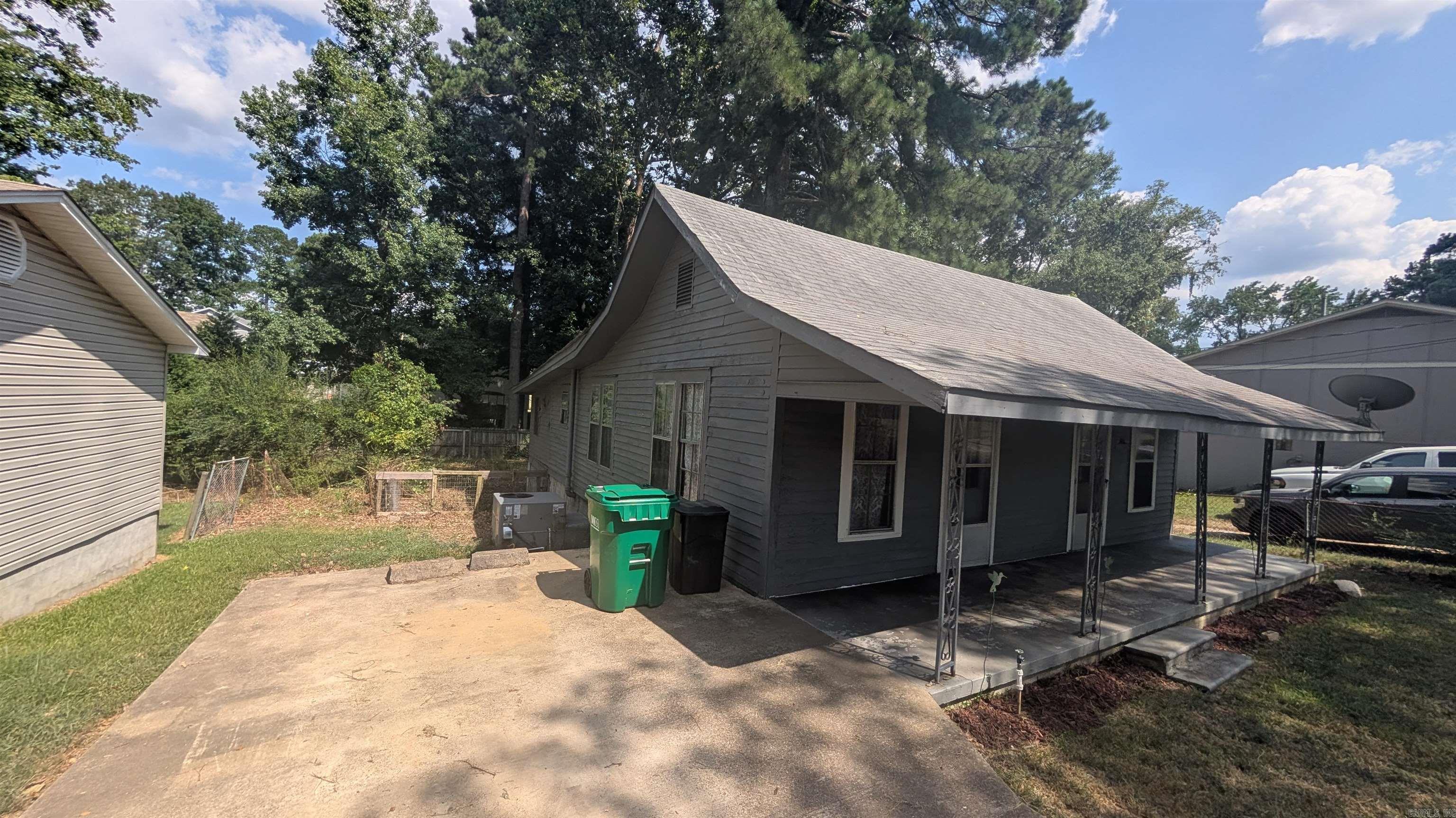 2115 Wright  Benton, AR