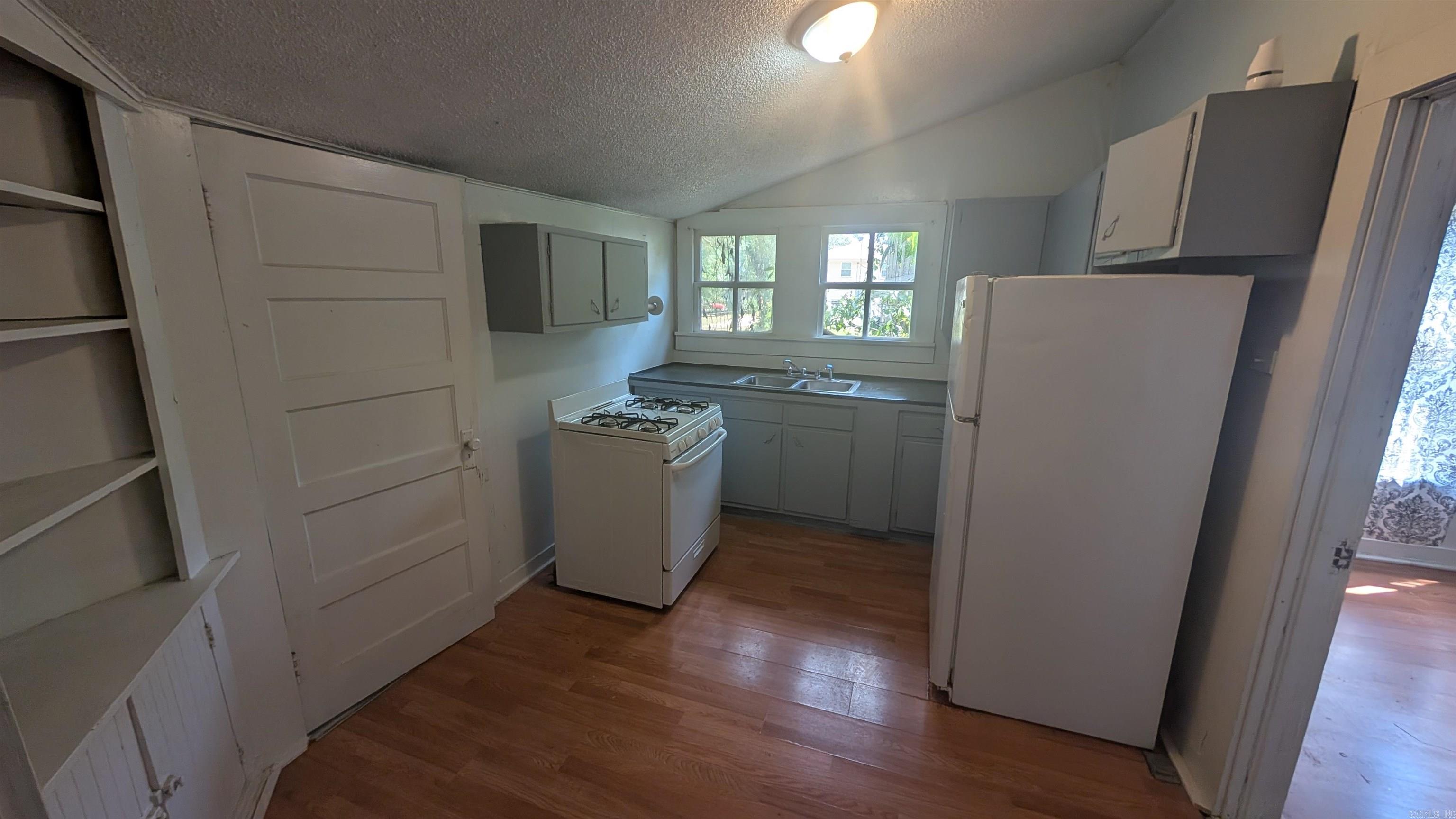2115 Wright  Benton, AR