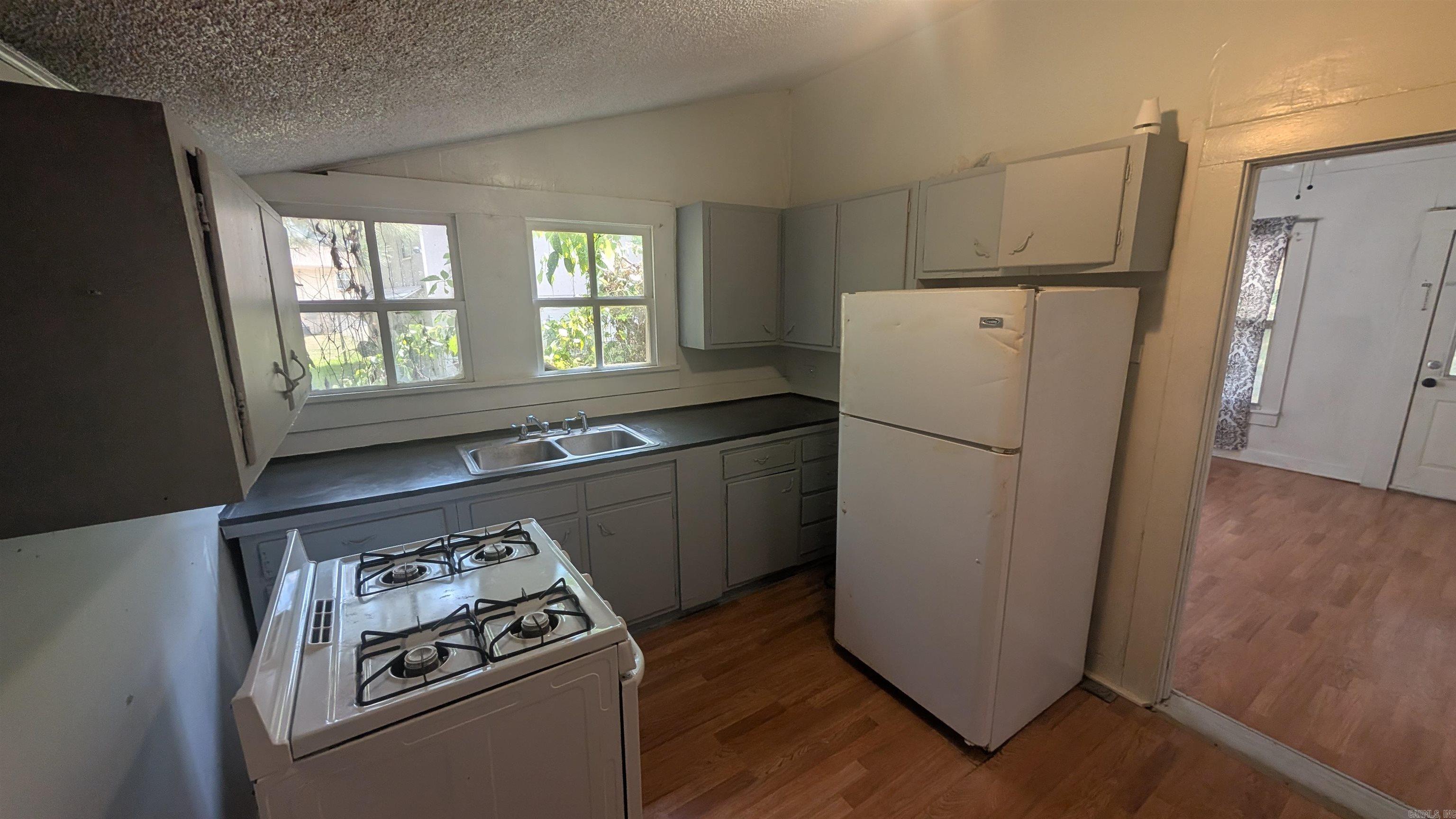 2115 Wright  Benton, AR