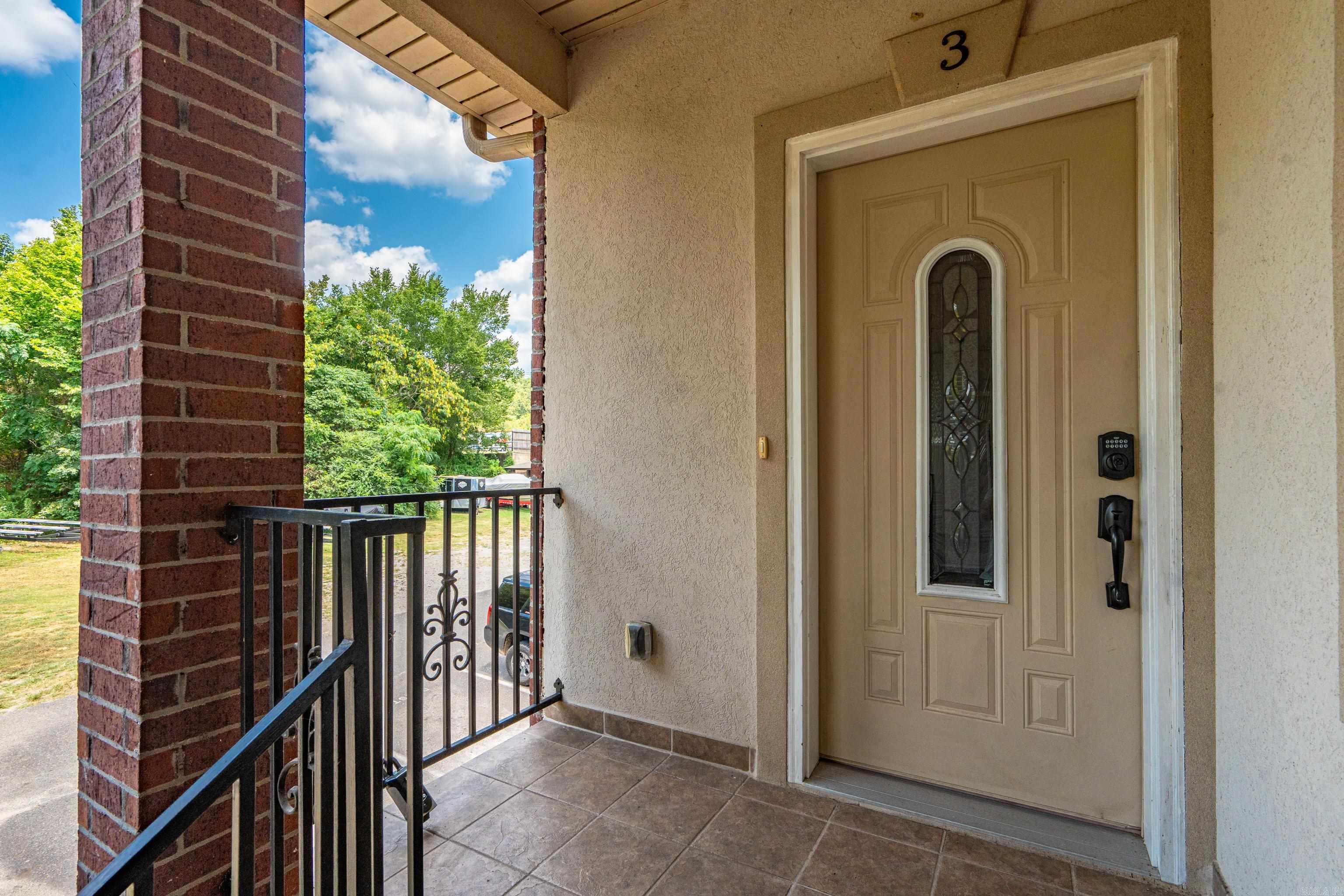1133 Airport  Hot Springs, AR