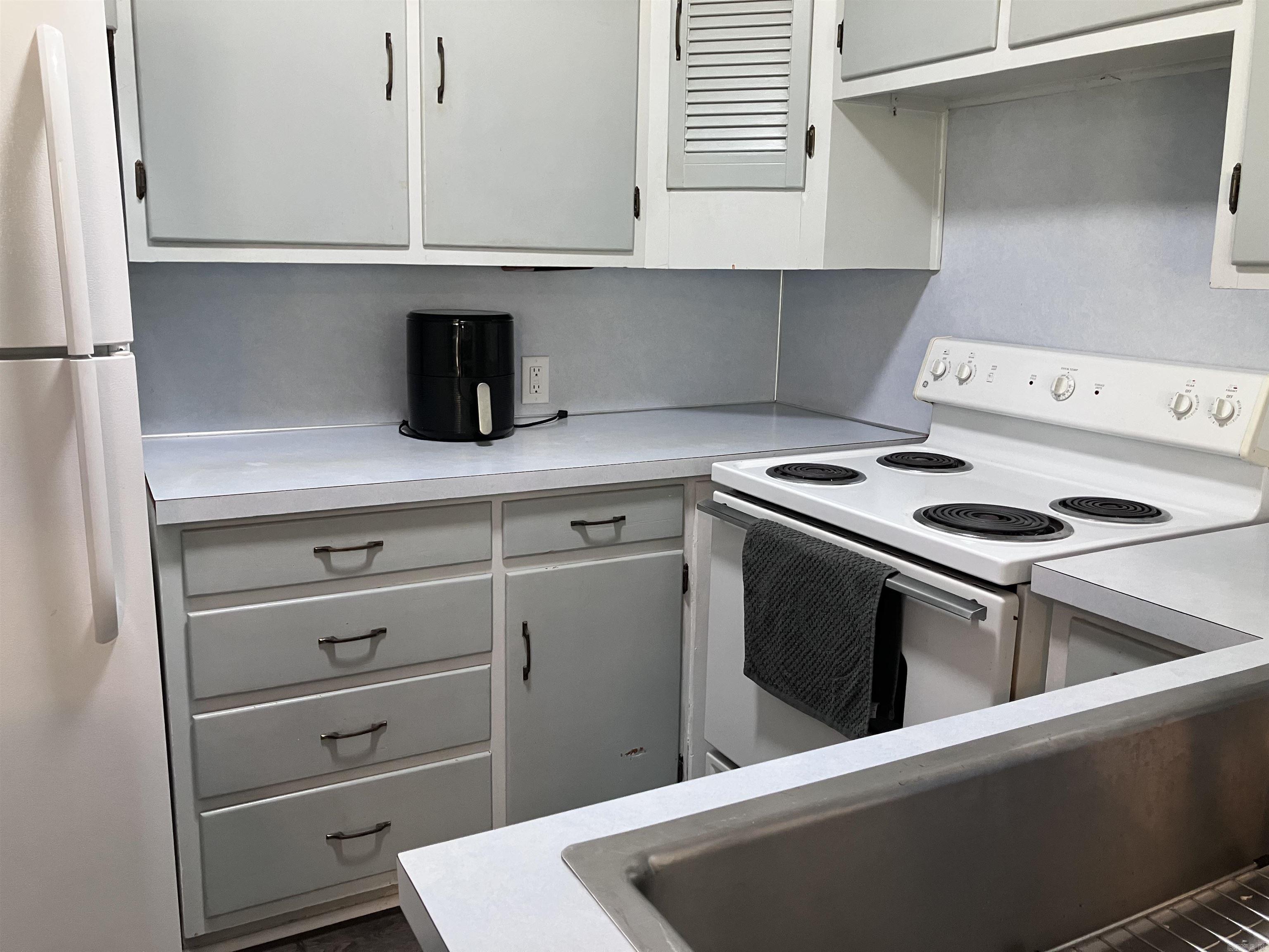 901 Cedar  Searcy, AR