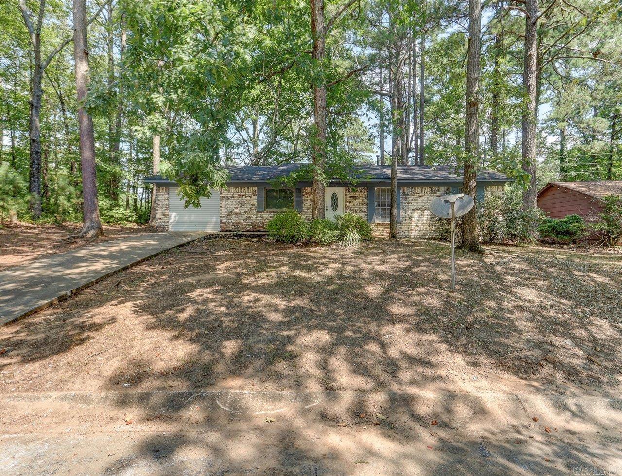 9814 Woodland  Little Rock, AR