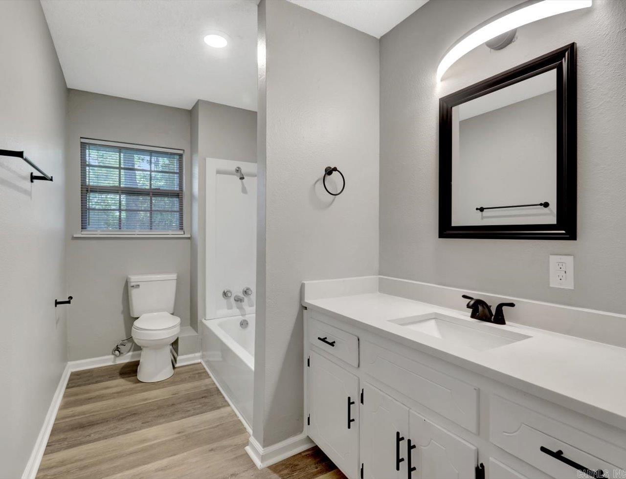 9814 Woodland  Little Rock, AR