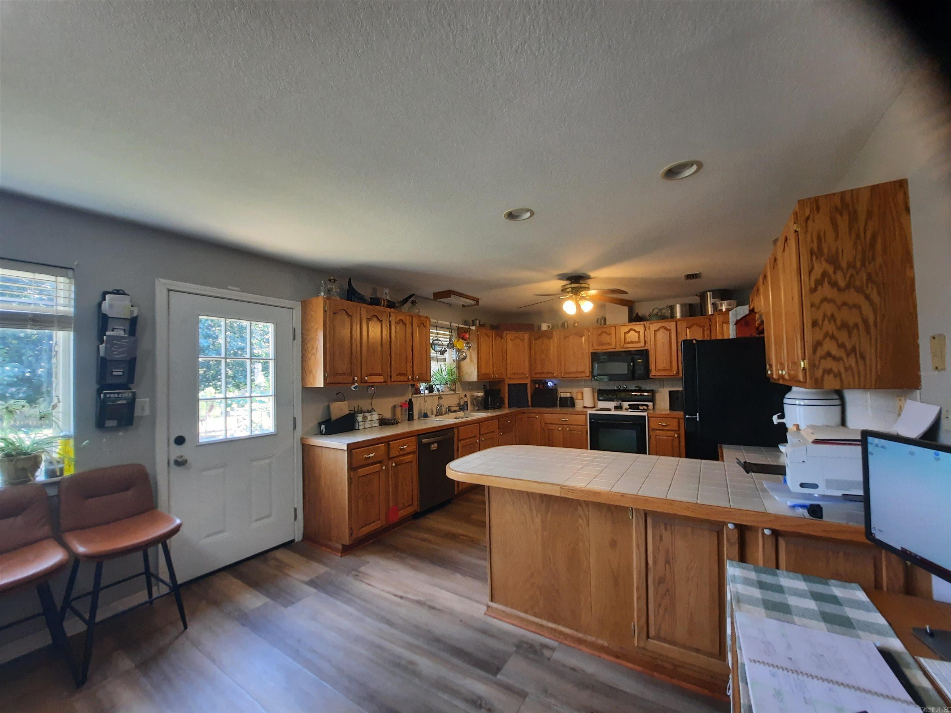 3201 McKinney  Mountain View, AR