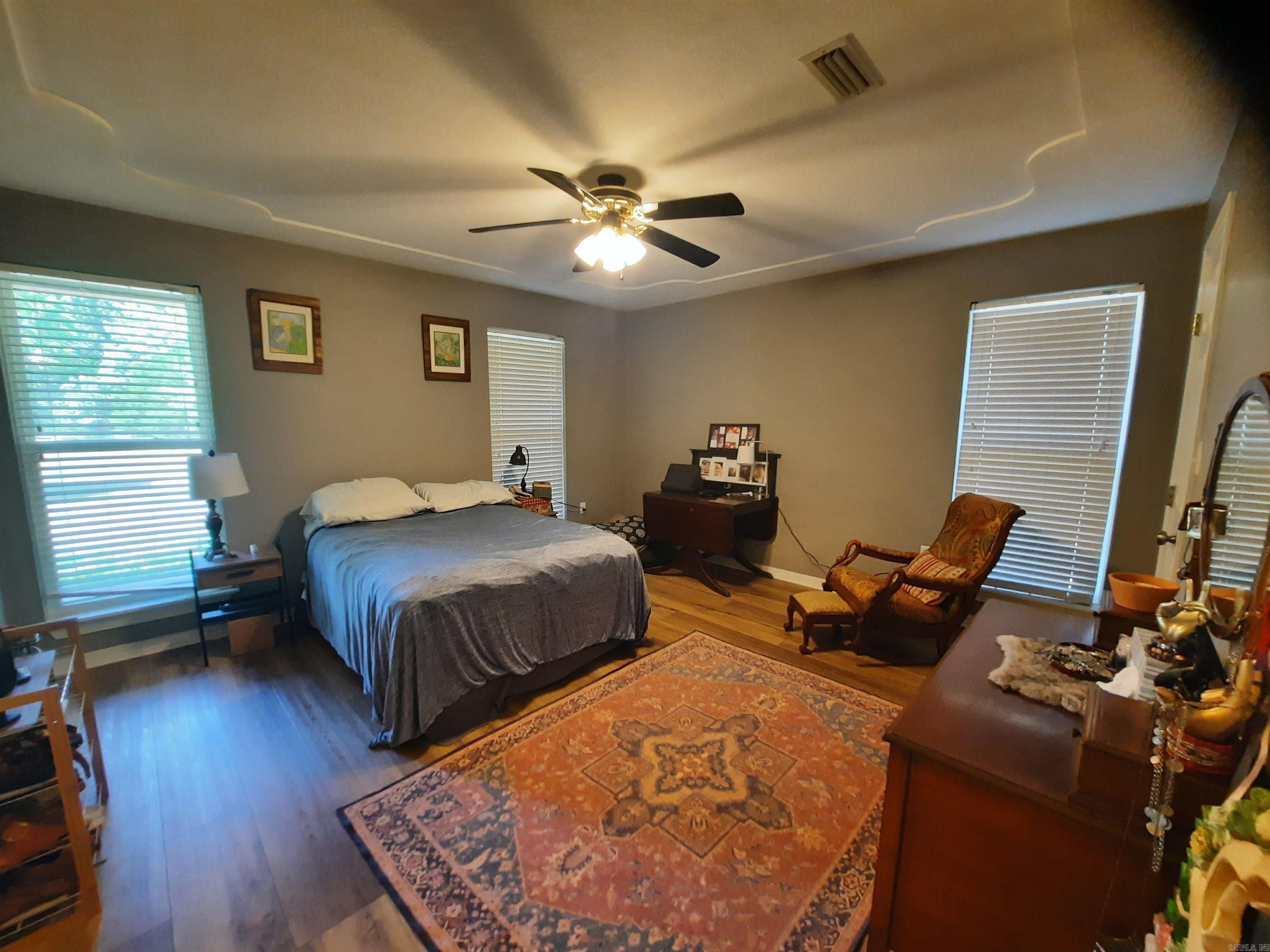 3201 McKinney  Mountain View, AR