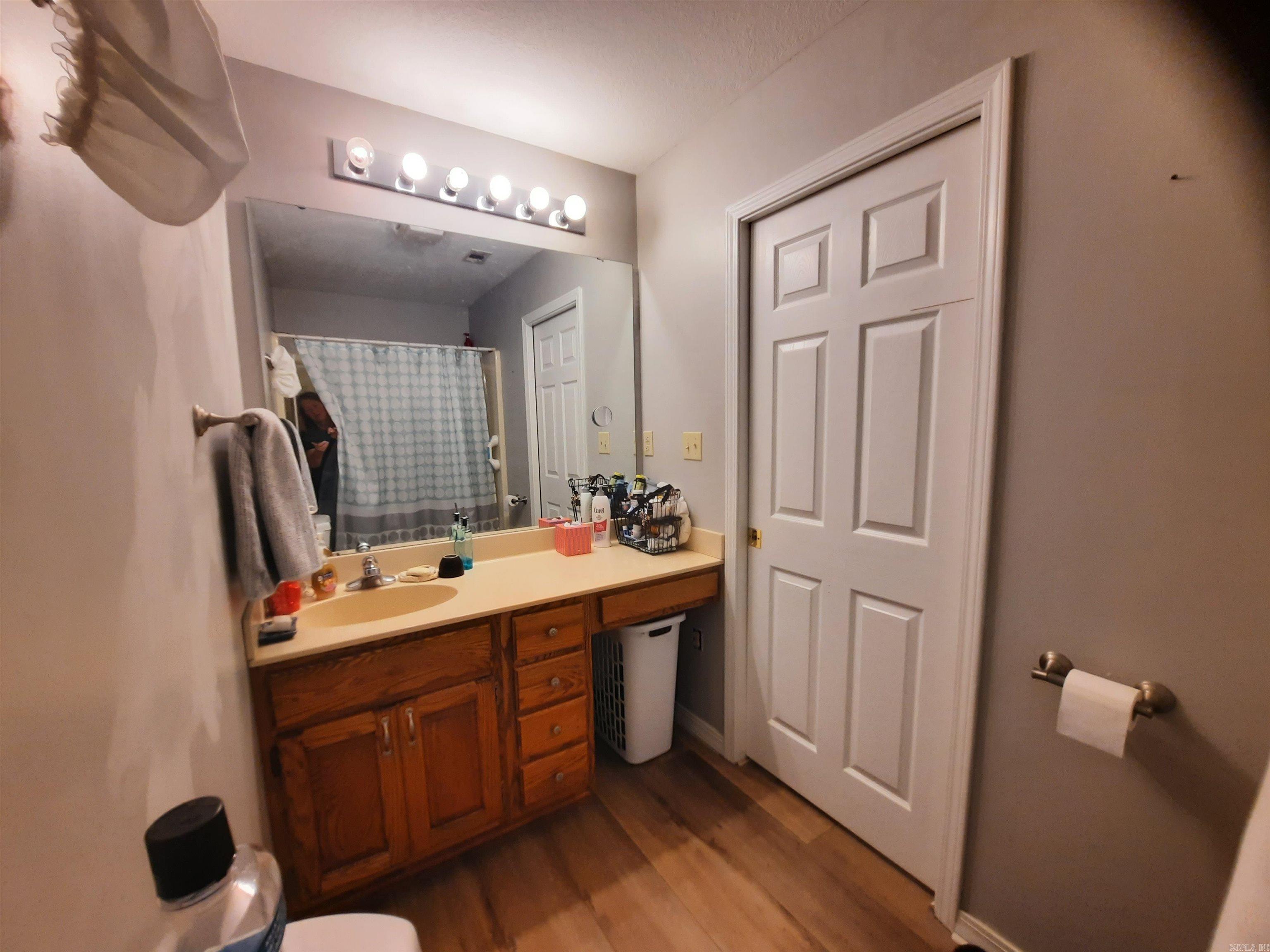 3201 McKinney  Mountain View, AR