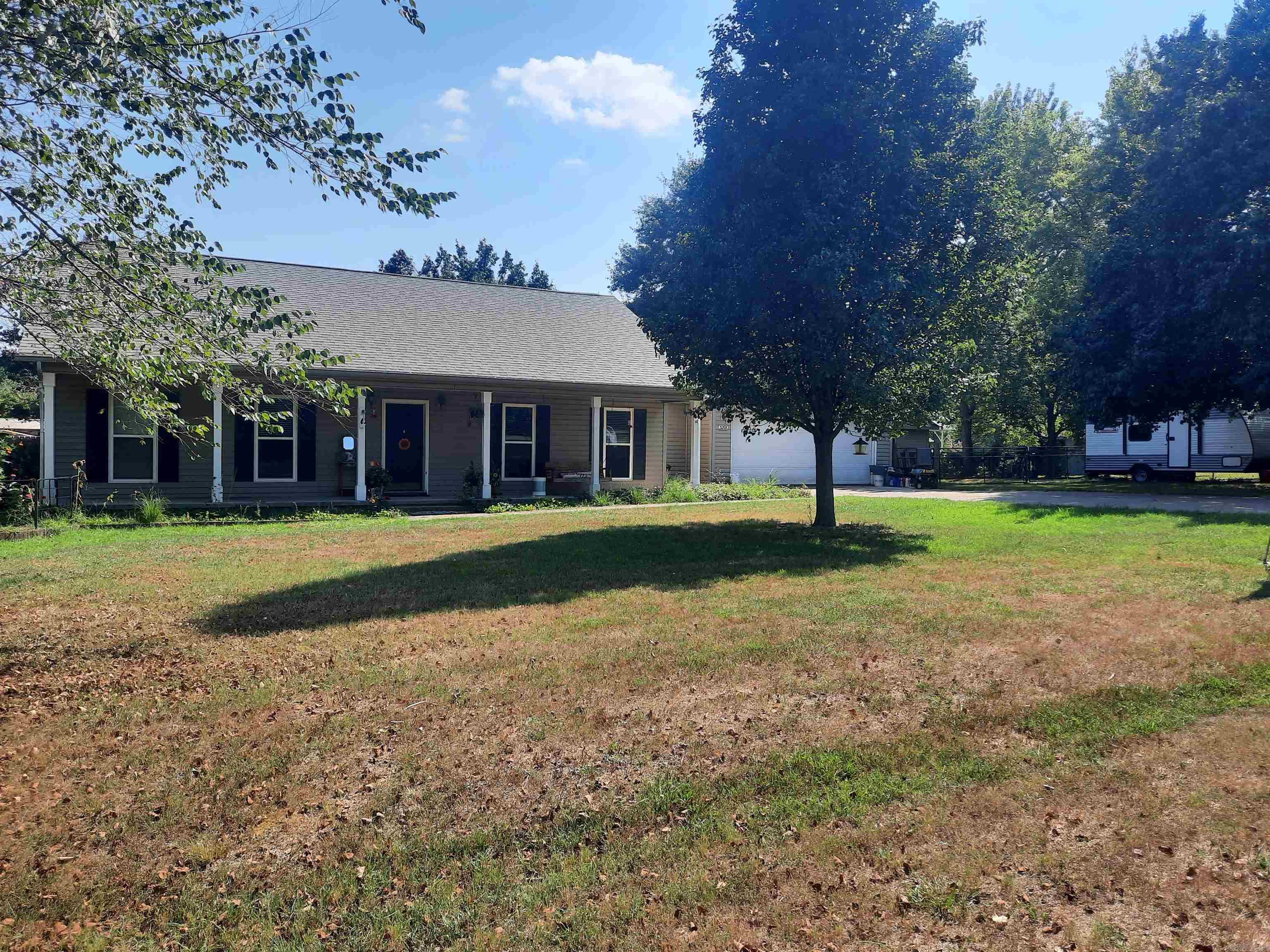 3201 McKinney  Mountain View, AR