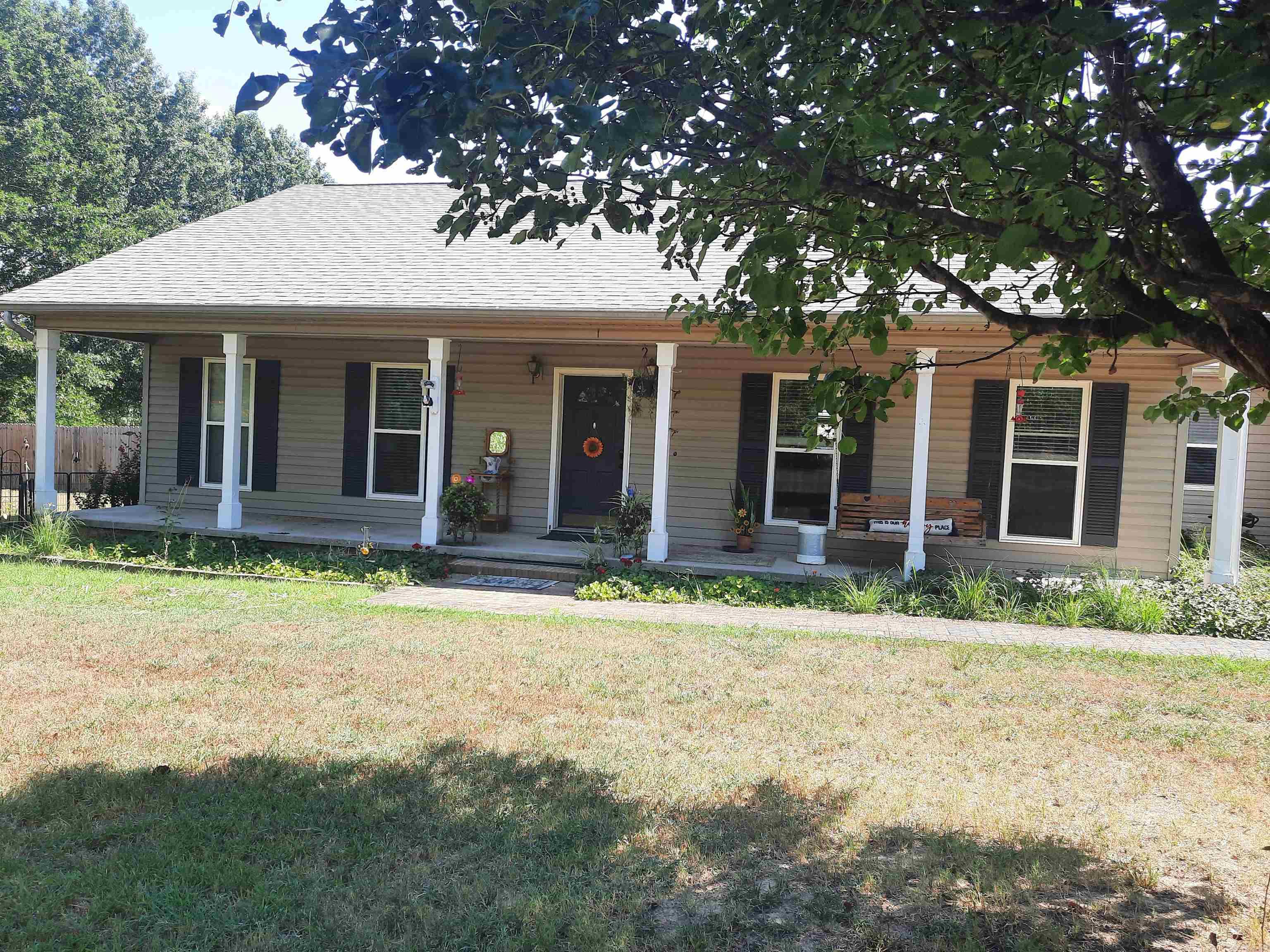 3201 McKinney  Mountain View, AR