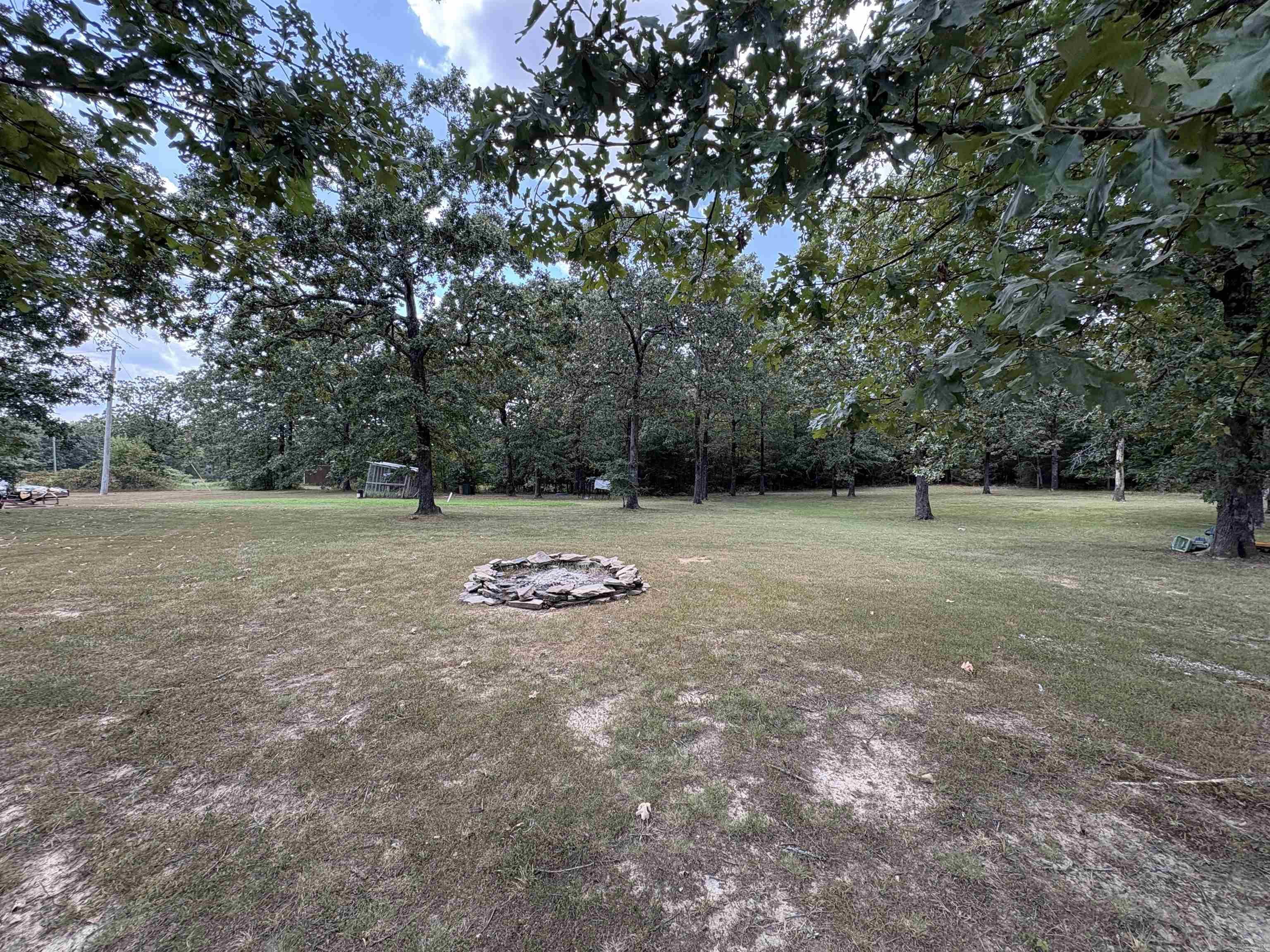 100 Round Tree  Searcy, AR