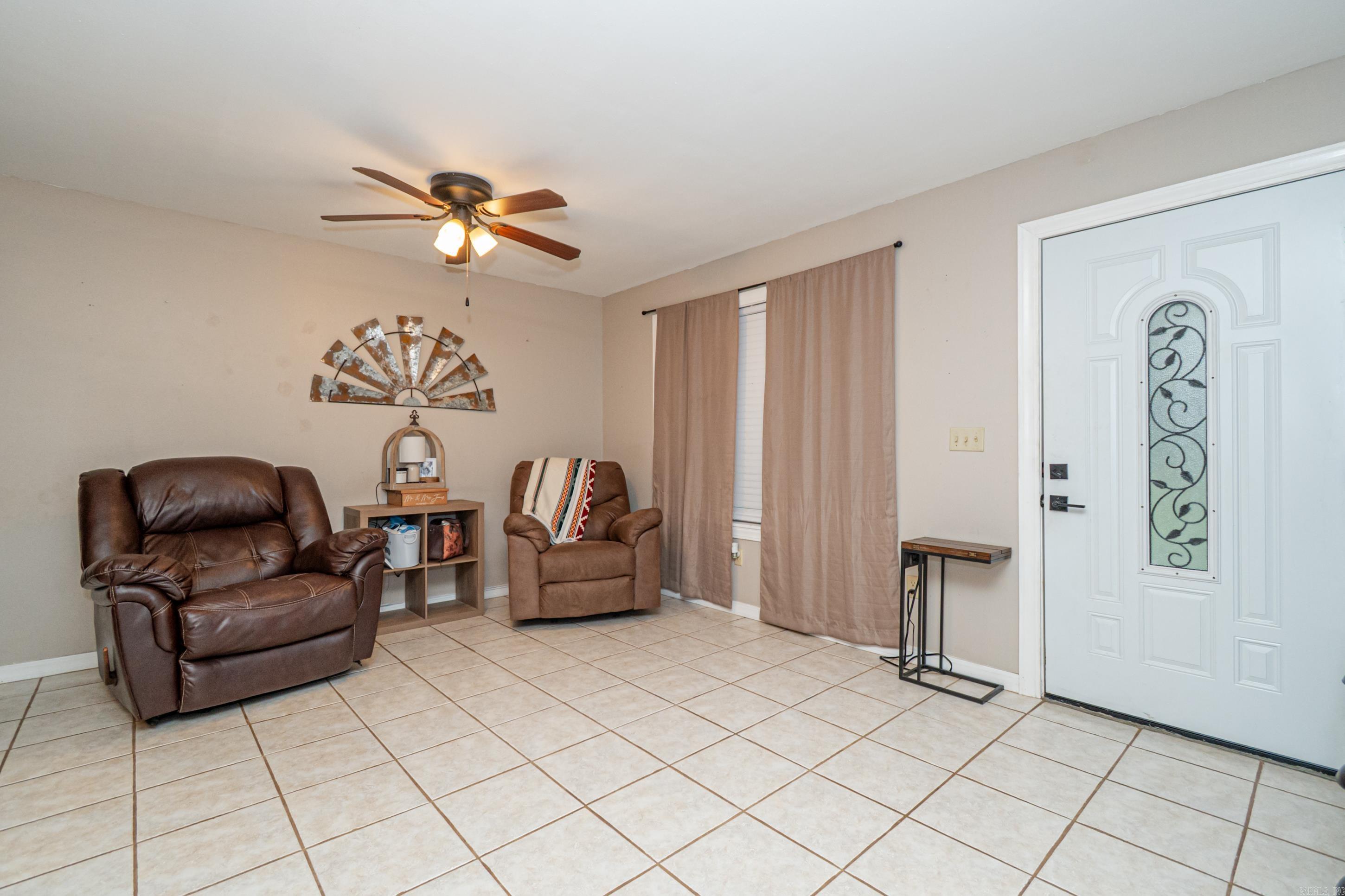 613 E Cleveland St Taylor, AR 71861