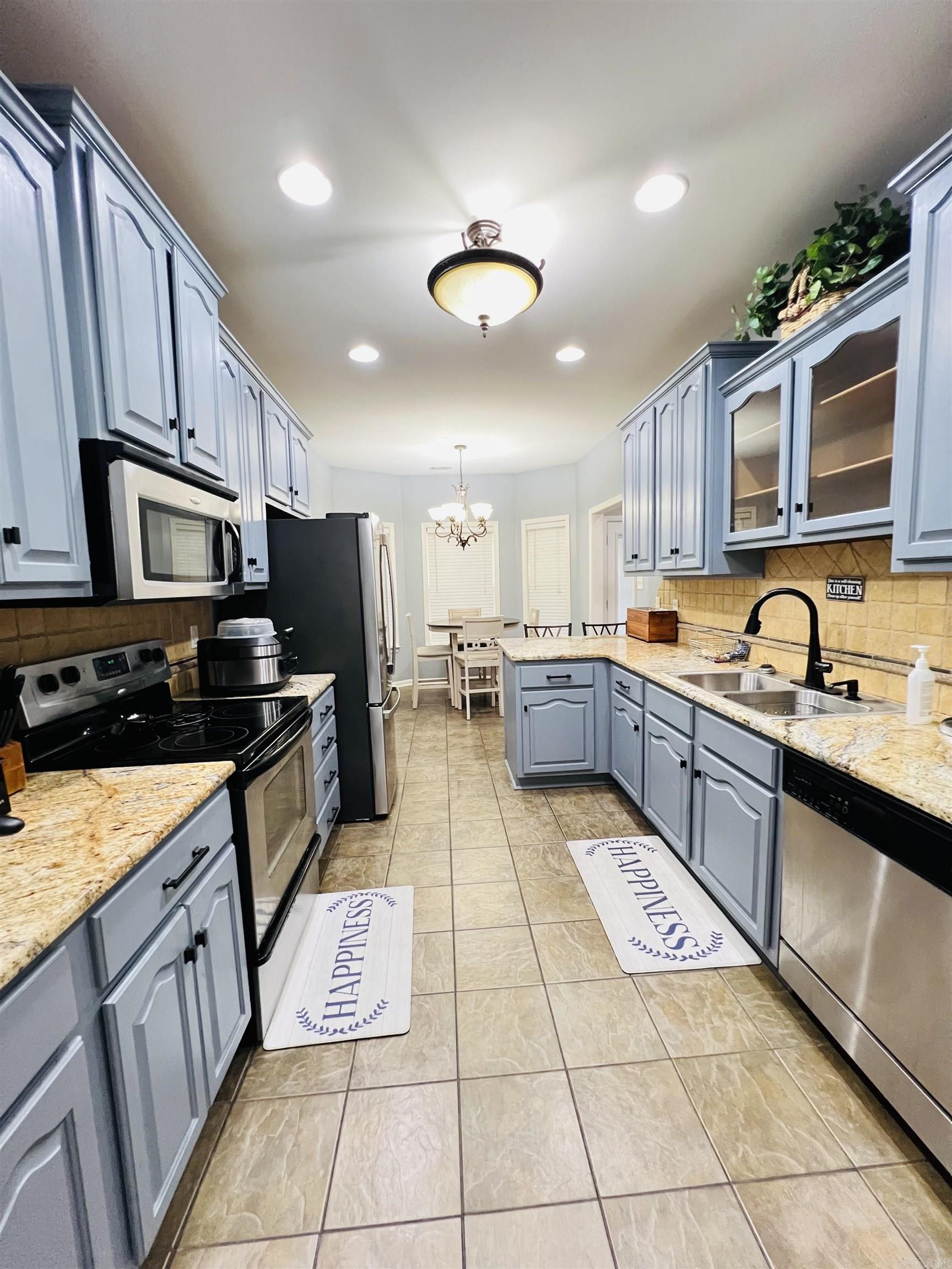 3104 Debra Gaye Drive Bryant, AR 72022