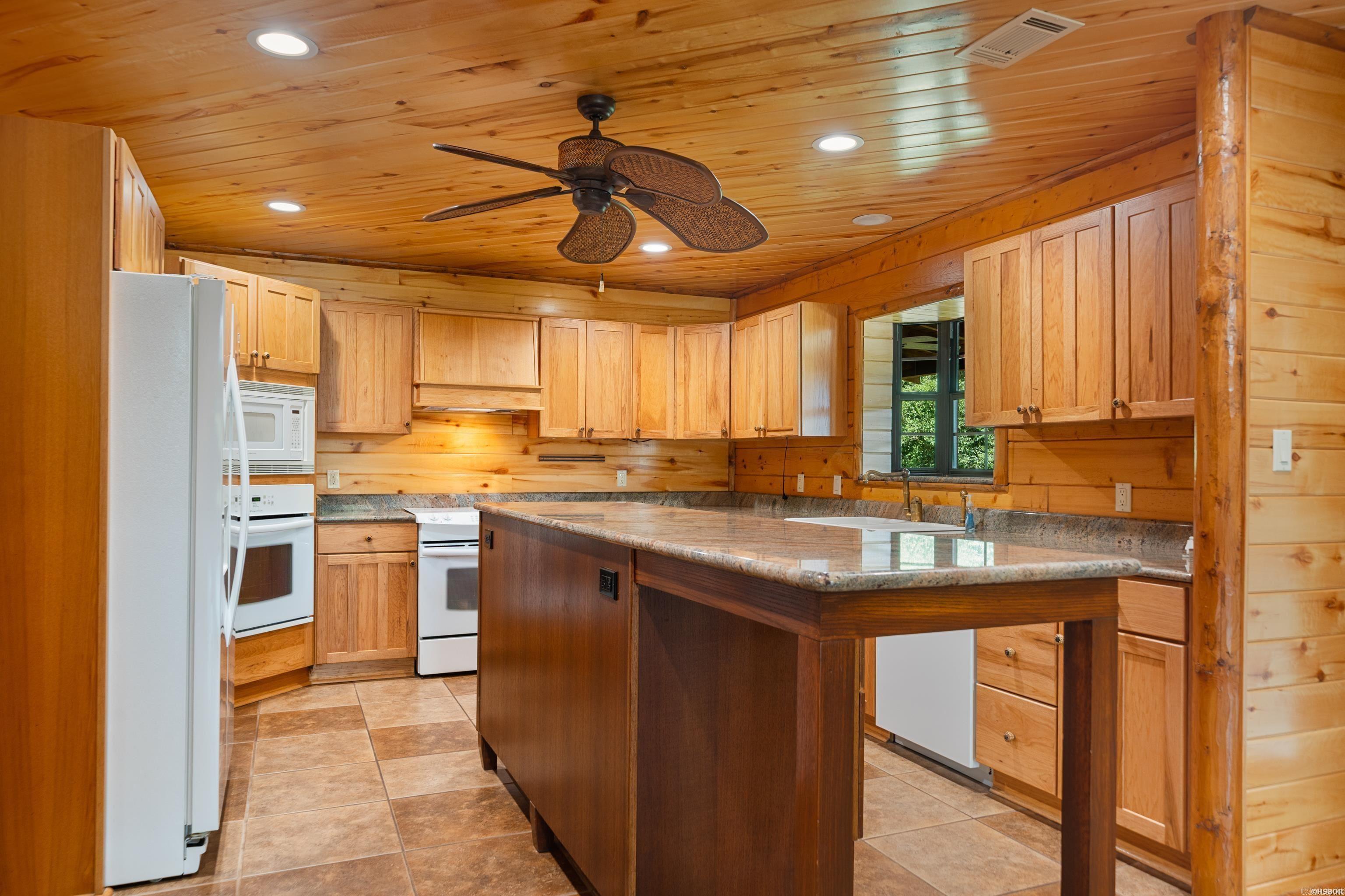 1646 Brady Mountain  Royal, AR
