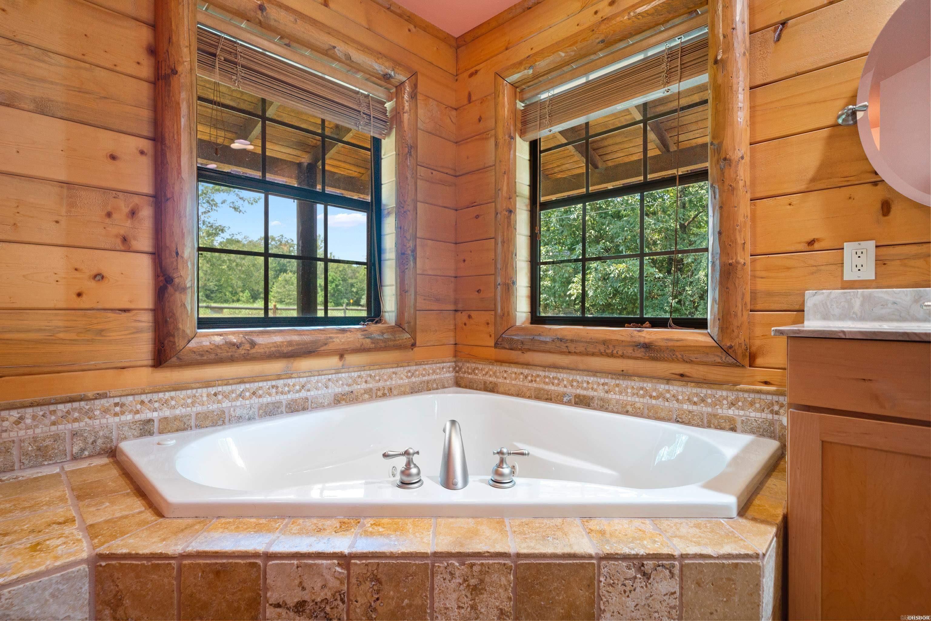 1646 Brady Mountain  Royal, AR