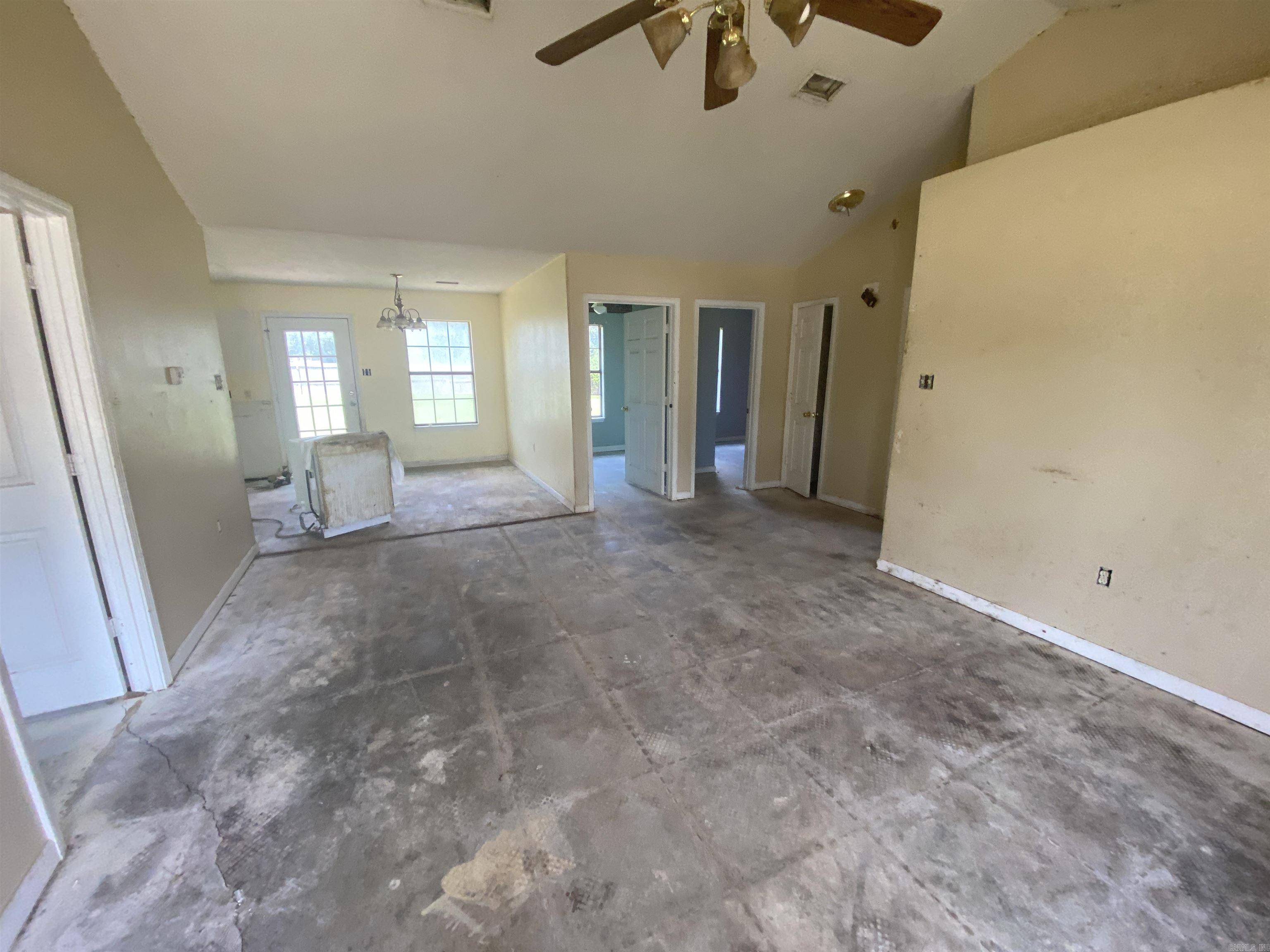 21 Preston Ln  Vilonia, AR
