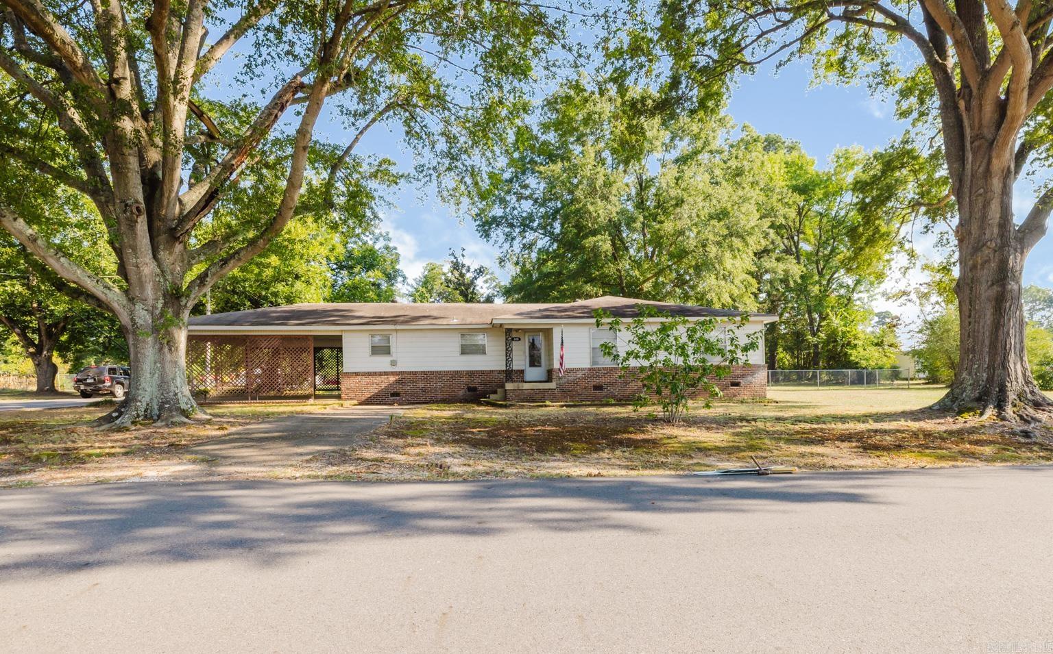 600 Peach Street Prattsville, AR 72129
