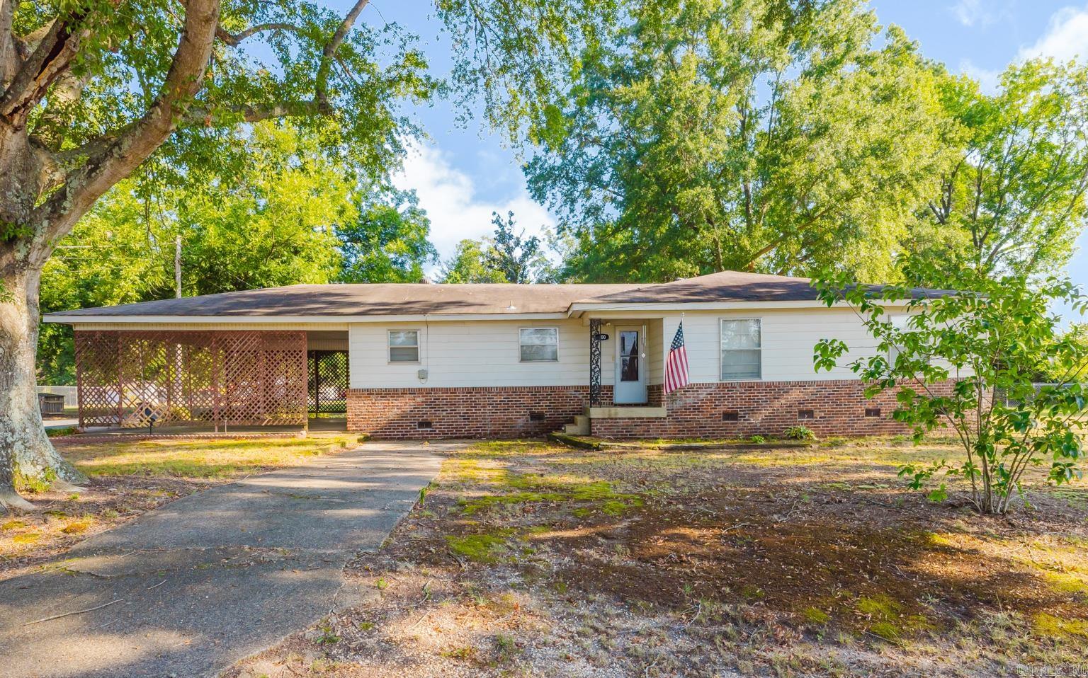600 Peach Street Prattsville, AR 72129