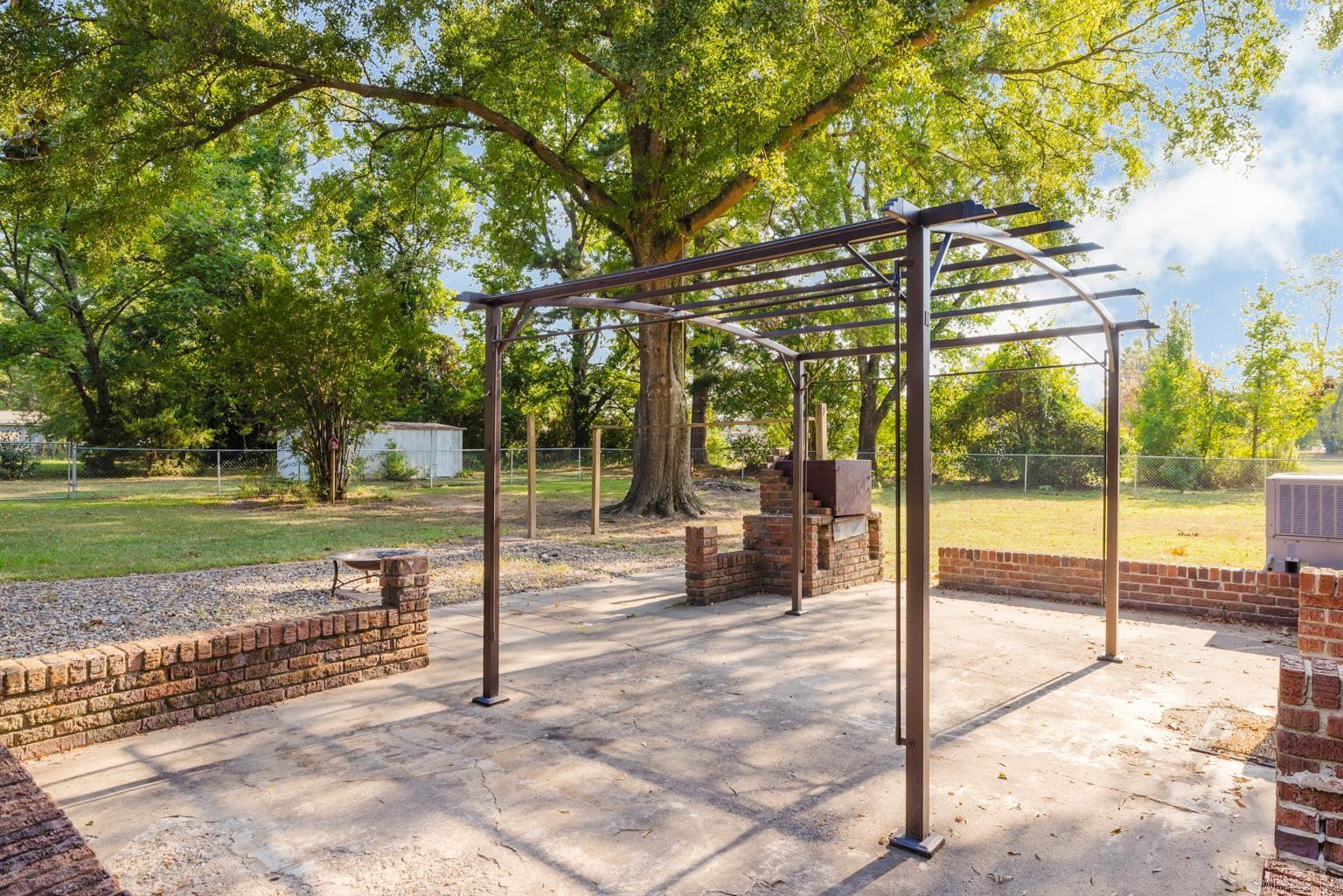 600 Peach Street Prattsville, AR 72129