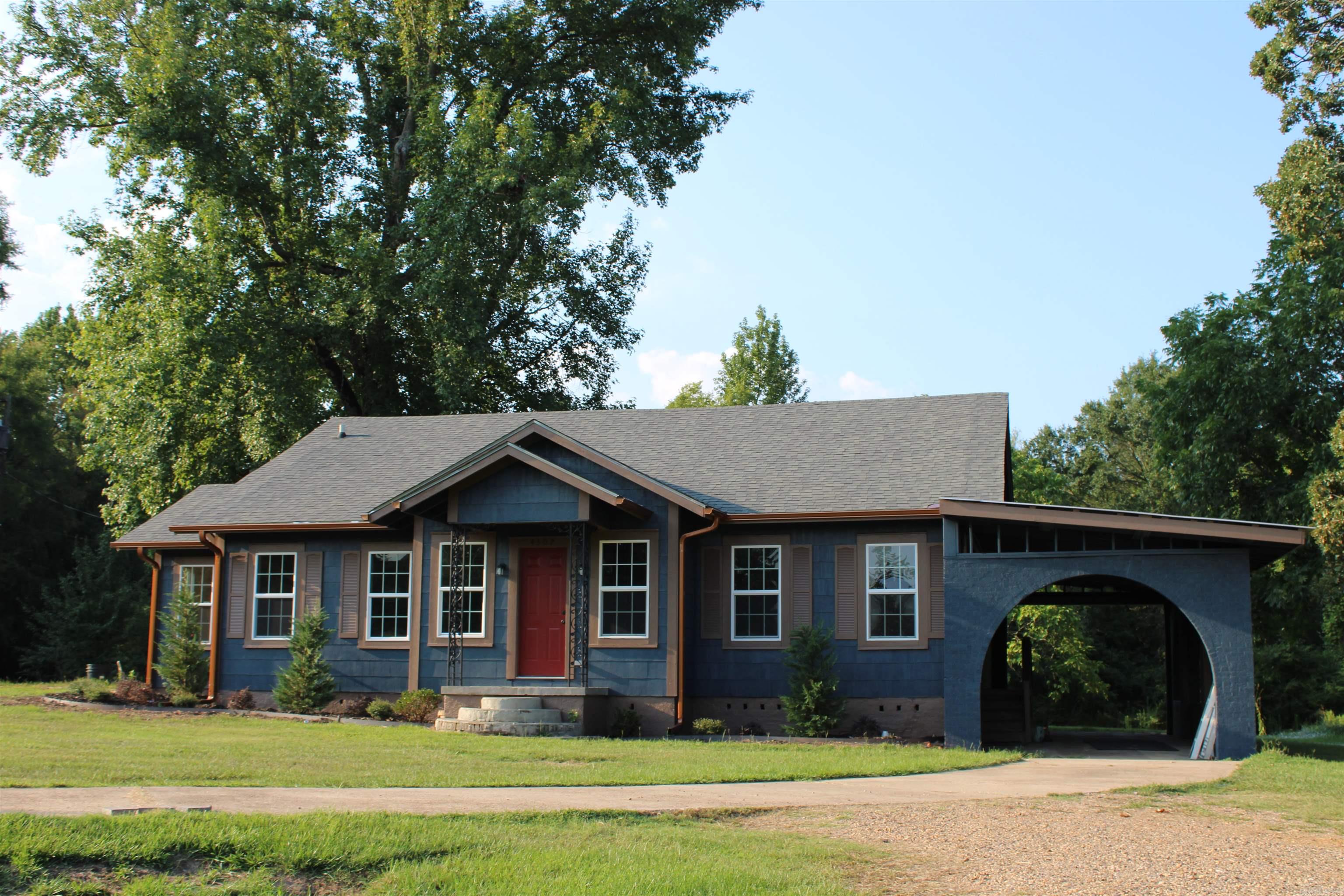 4302 E 9th St.