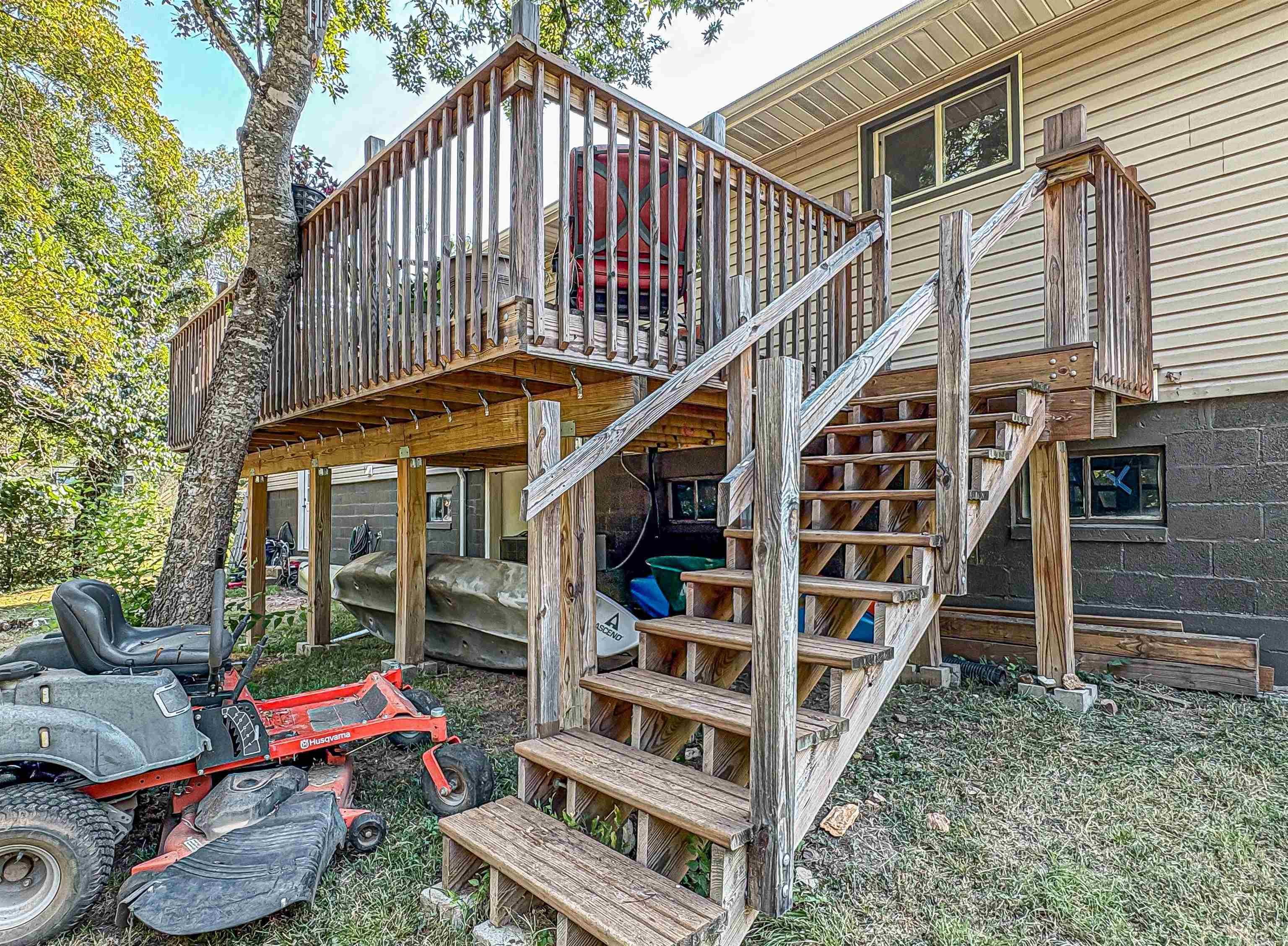 916 N Estes  Yellville, AR