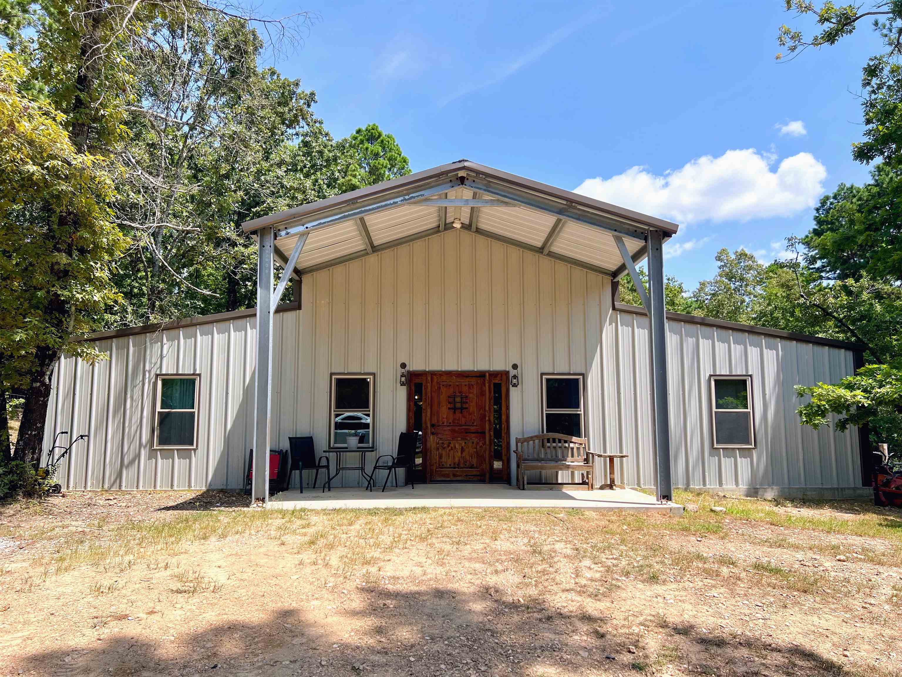 2510 Old Larkin  Melbourne, AR