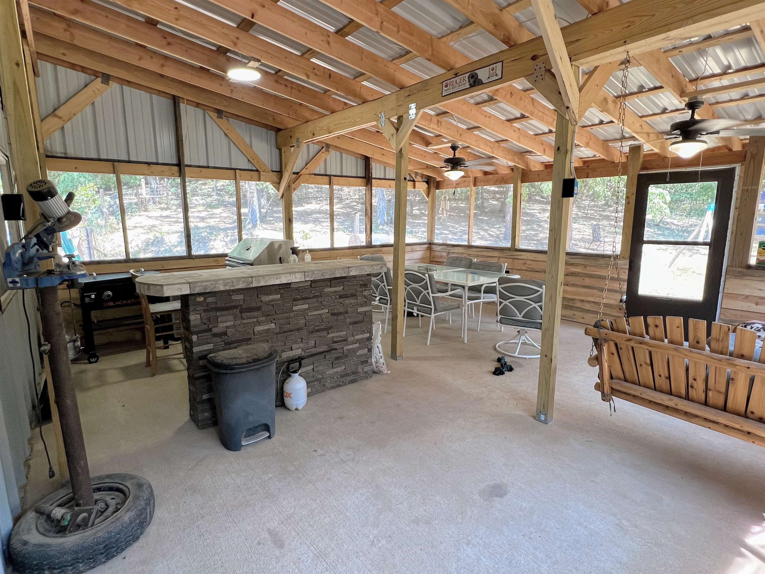 2510 Old Larkin  Melbourne, AR