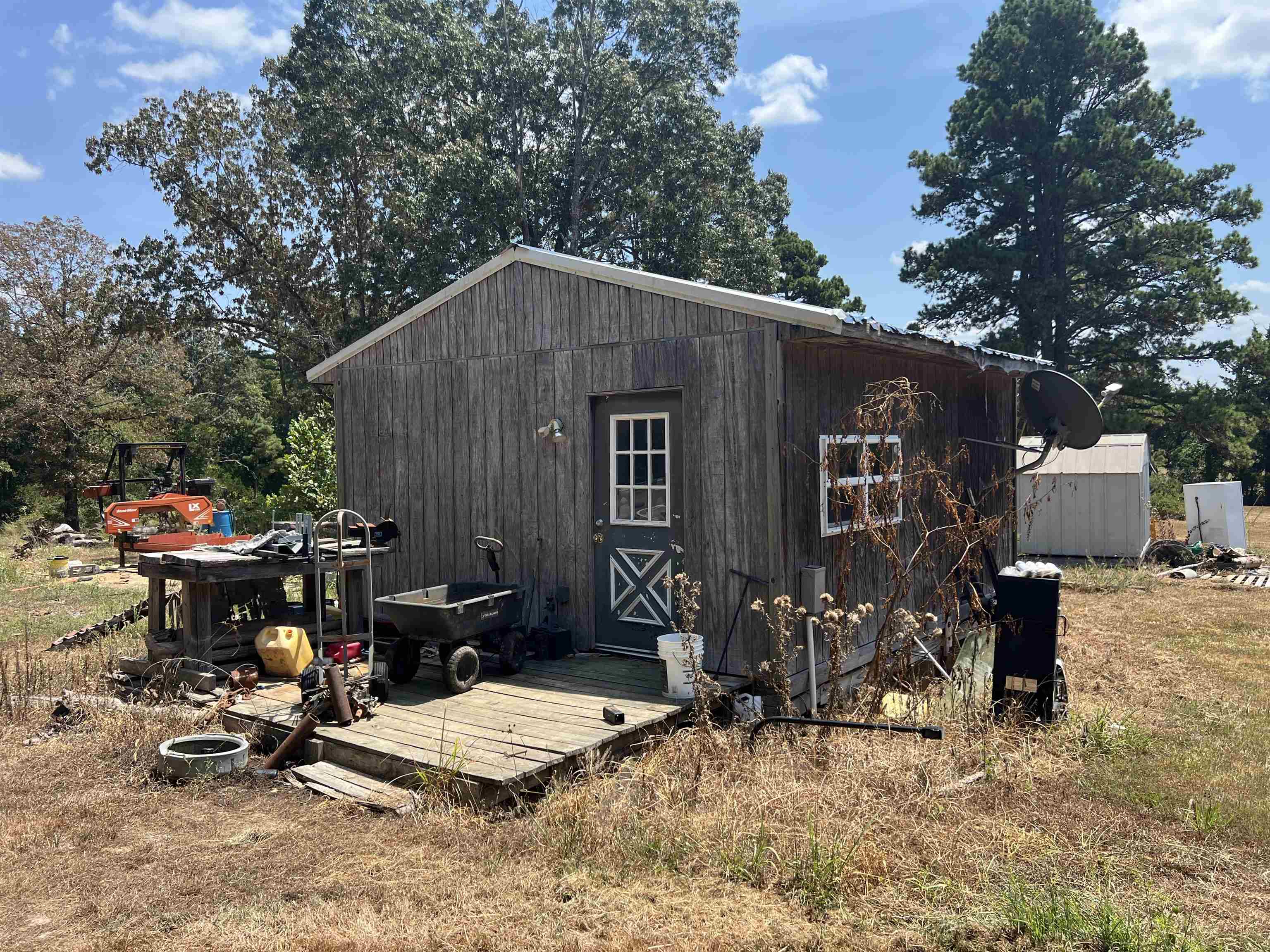 2510 Old Larkin  Melbourne, AR