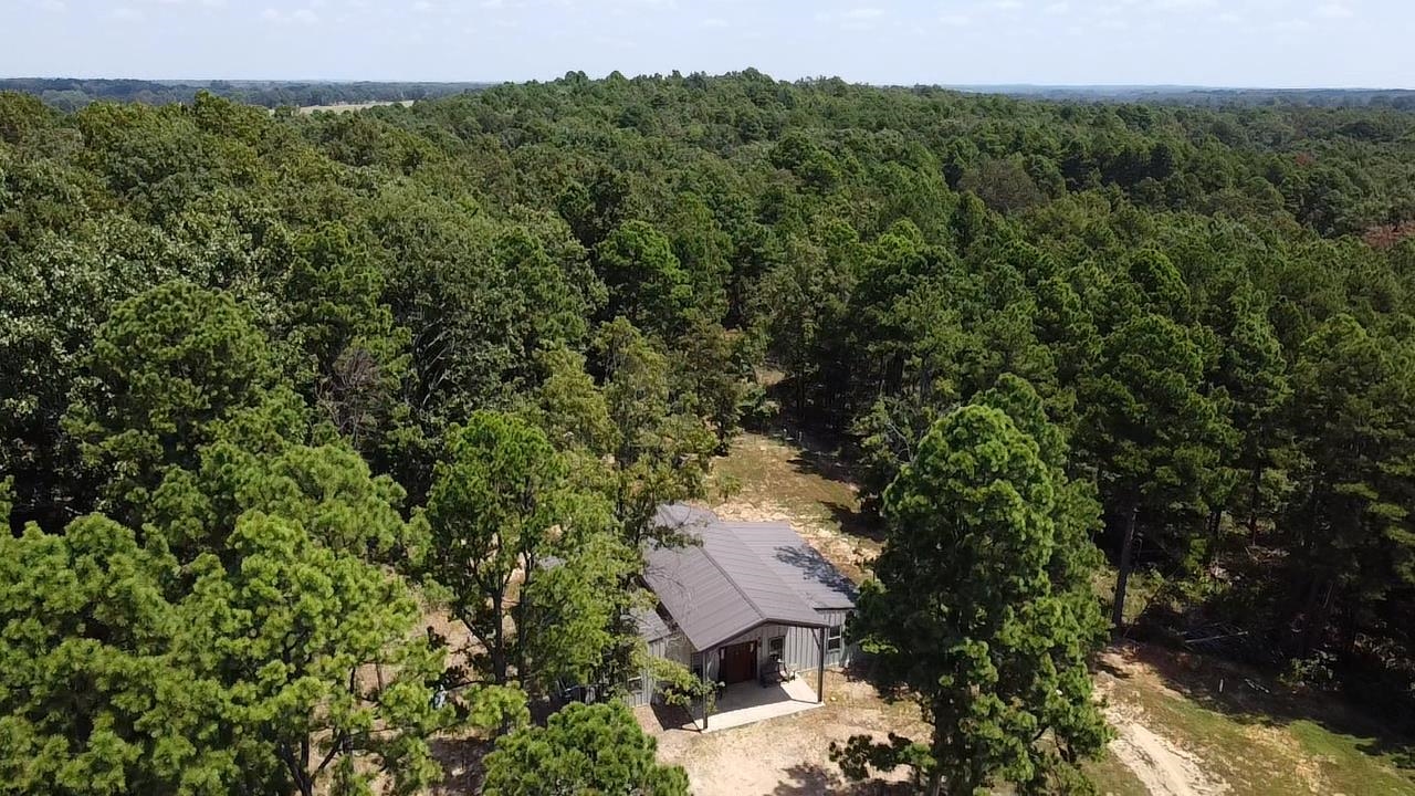 2510 Old Larkin  Melbourne, AR
