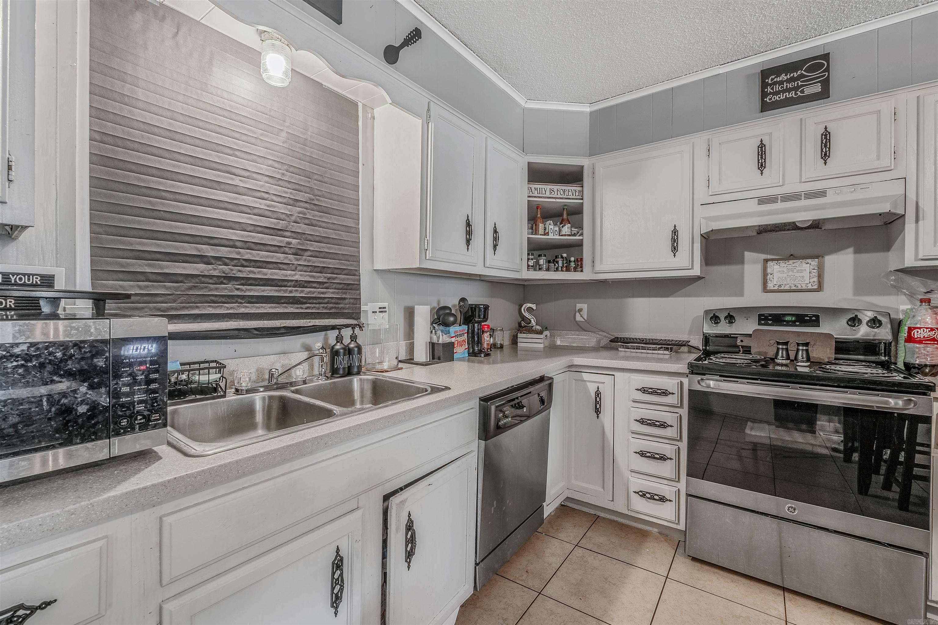 615 & 617 Brierly Dr  Sherwood, AR