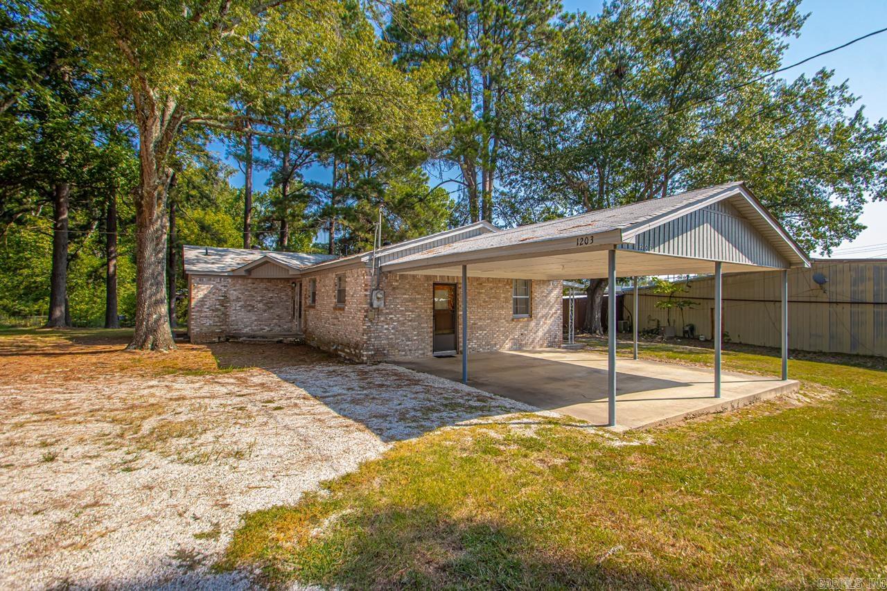 1203 N Rock Street Sheridan, AR 72150