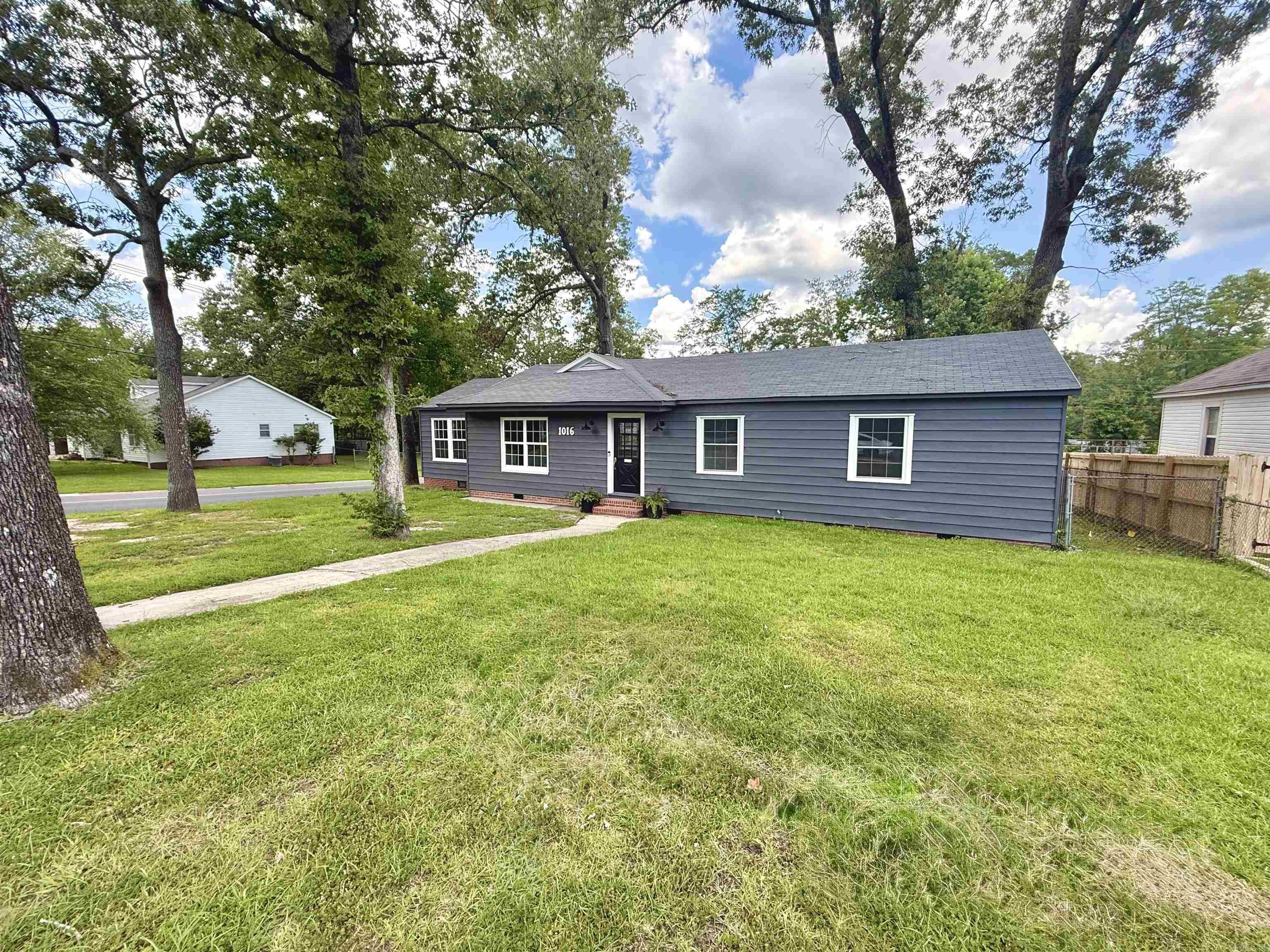 1016 W 7Th St  El Dorado, AR