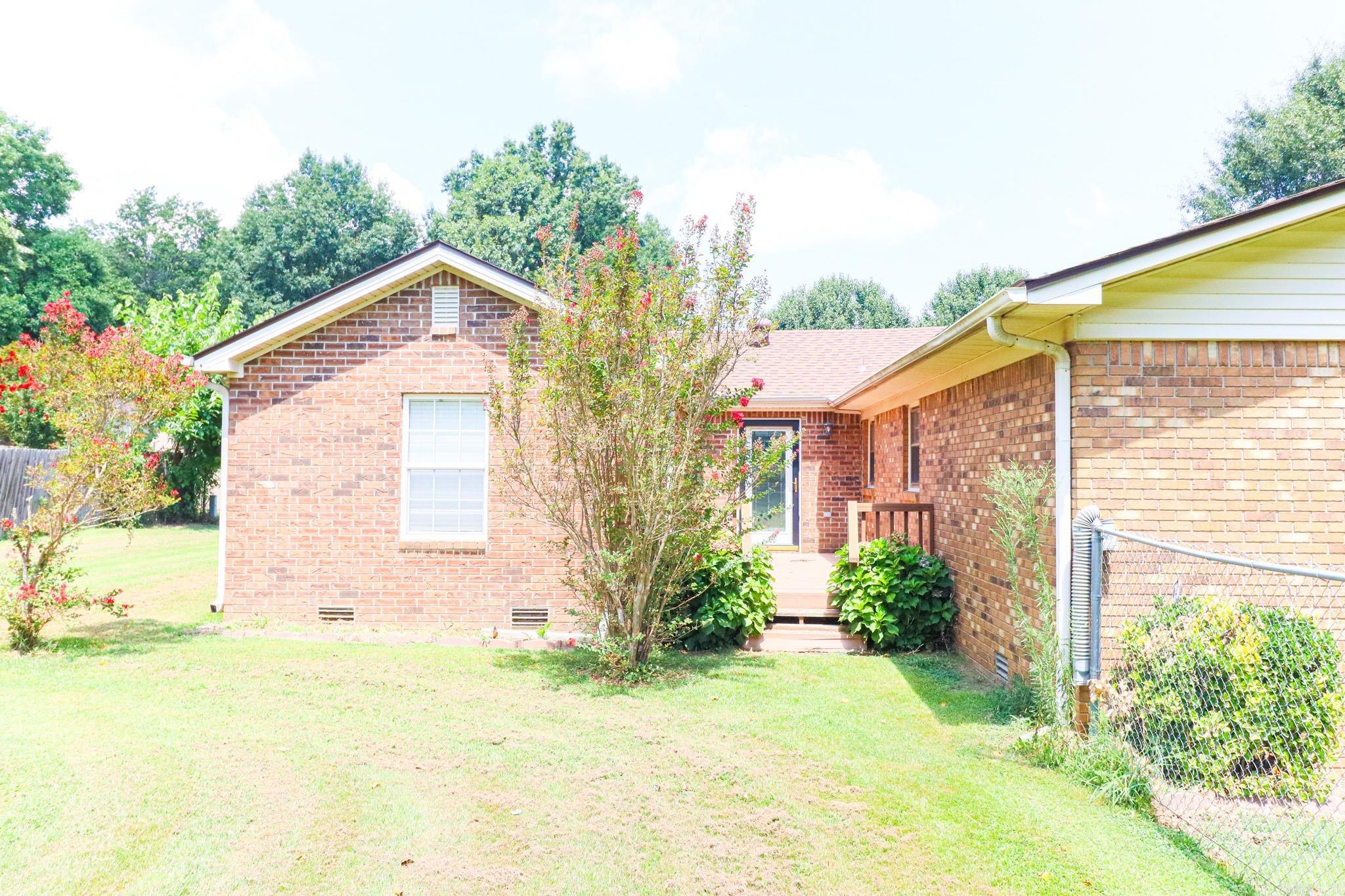 1101 oriole  Jonesboro, AR