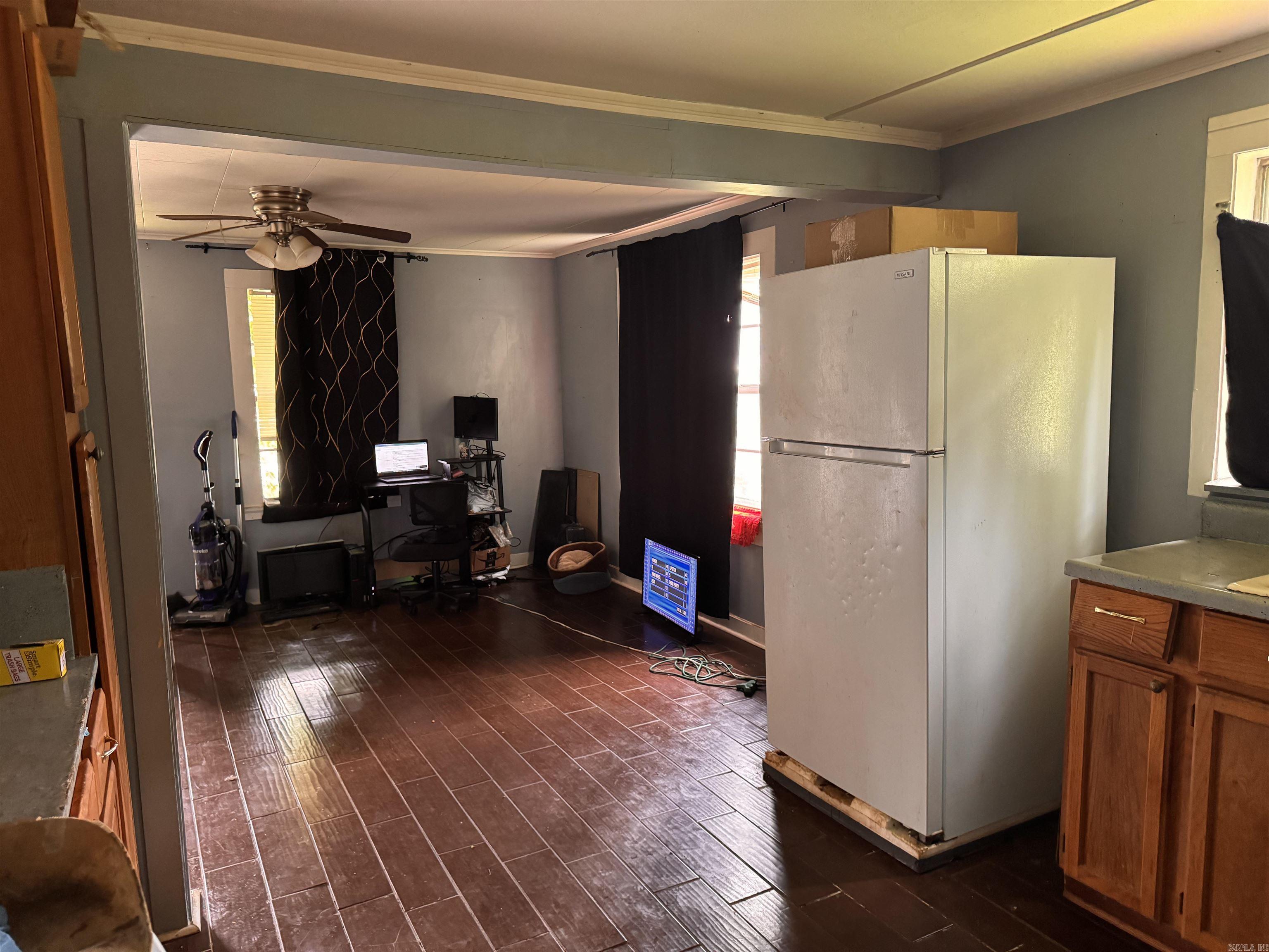 301 E Church  Plummerville, AR