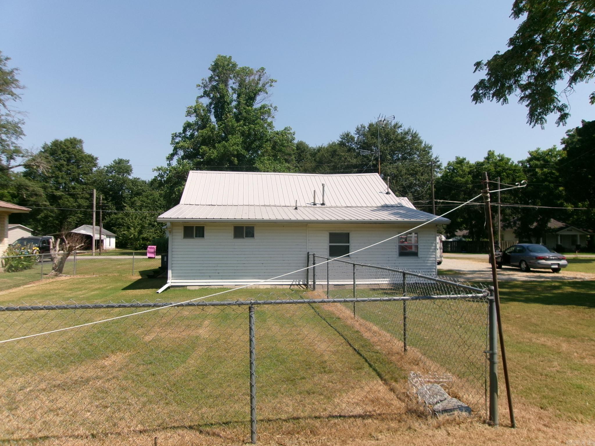 305 Hogan Ave  Monette, AR