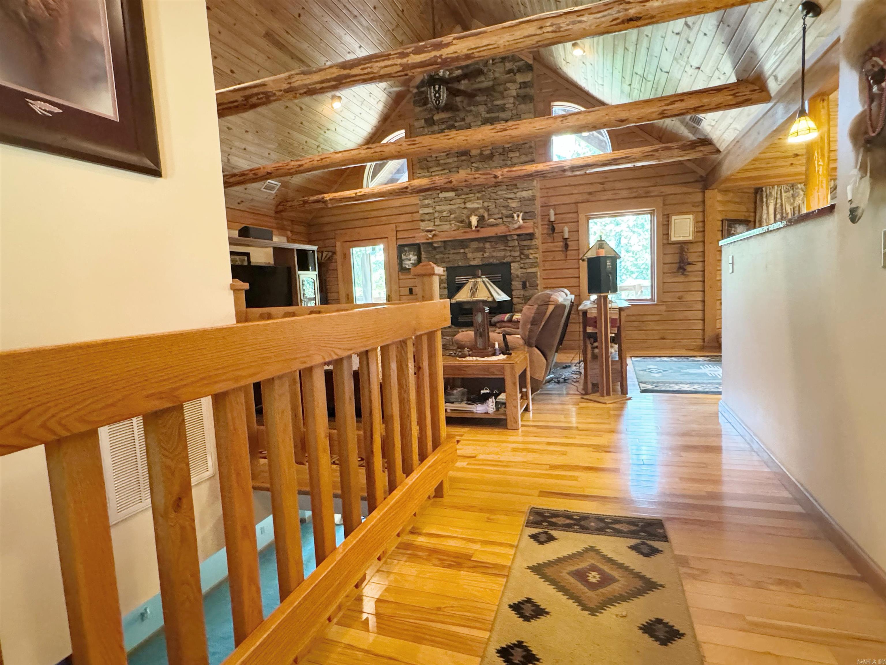 4003 Sunny Fox Rd Mountain View, AR 72560