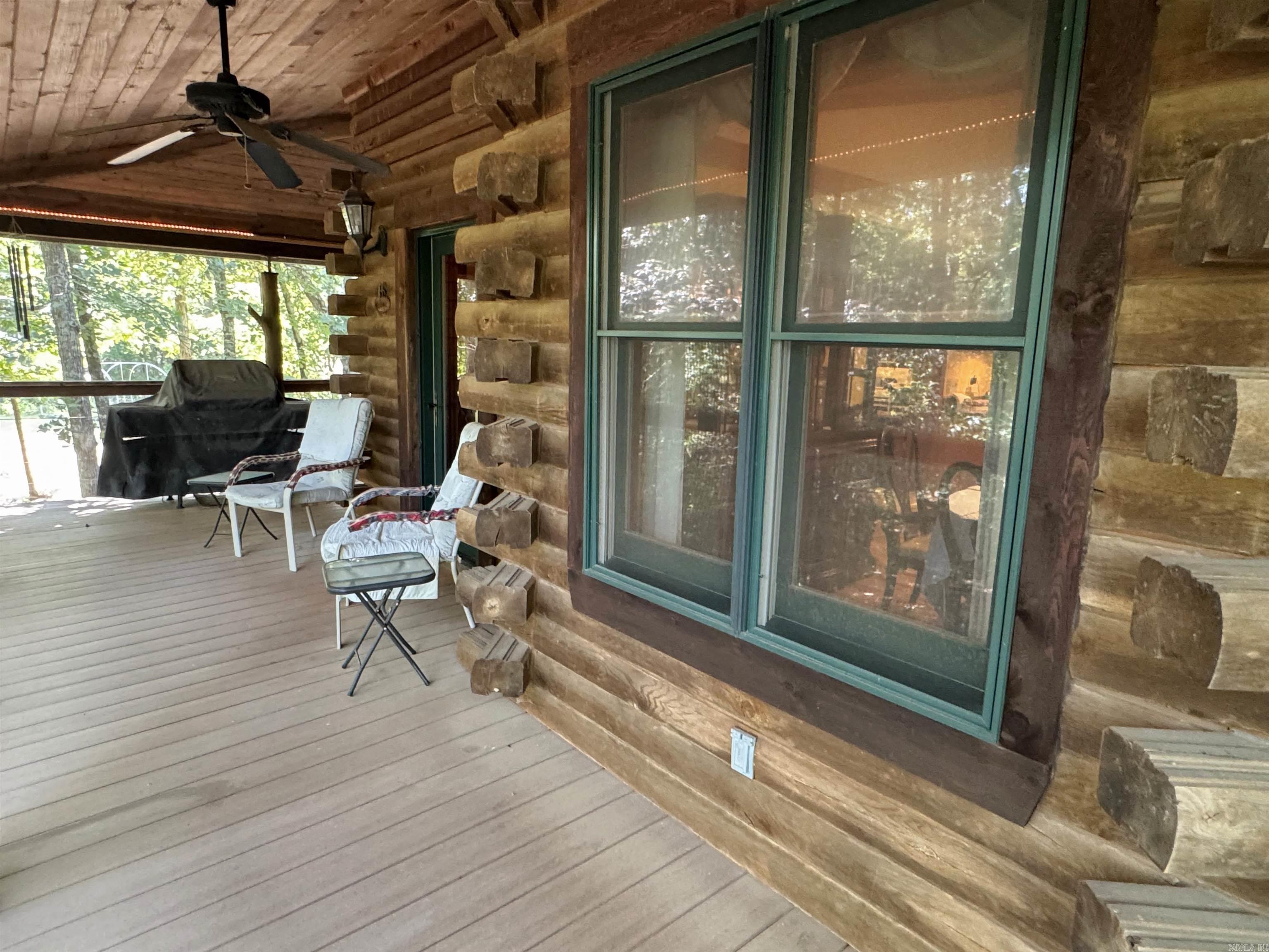 4003 Sunny Fox Rd Mountain View, AR 72560