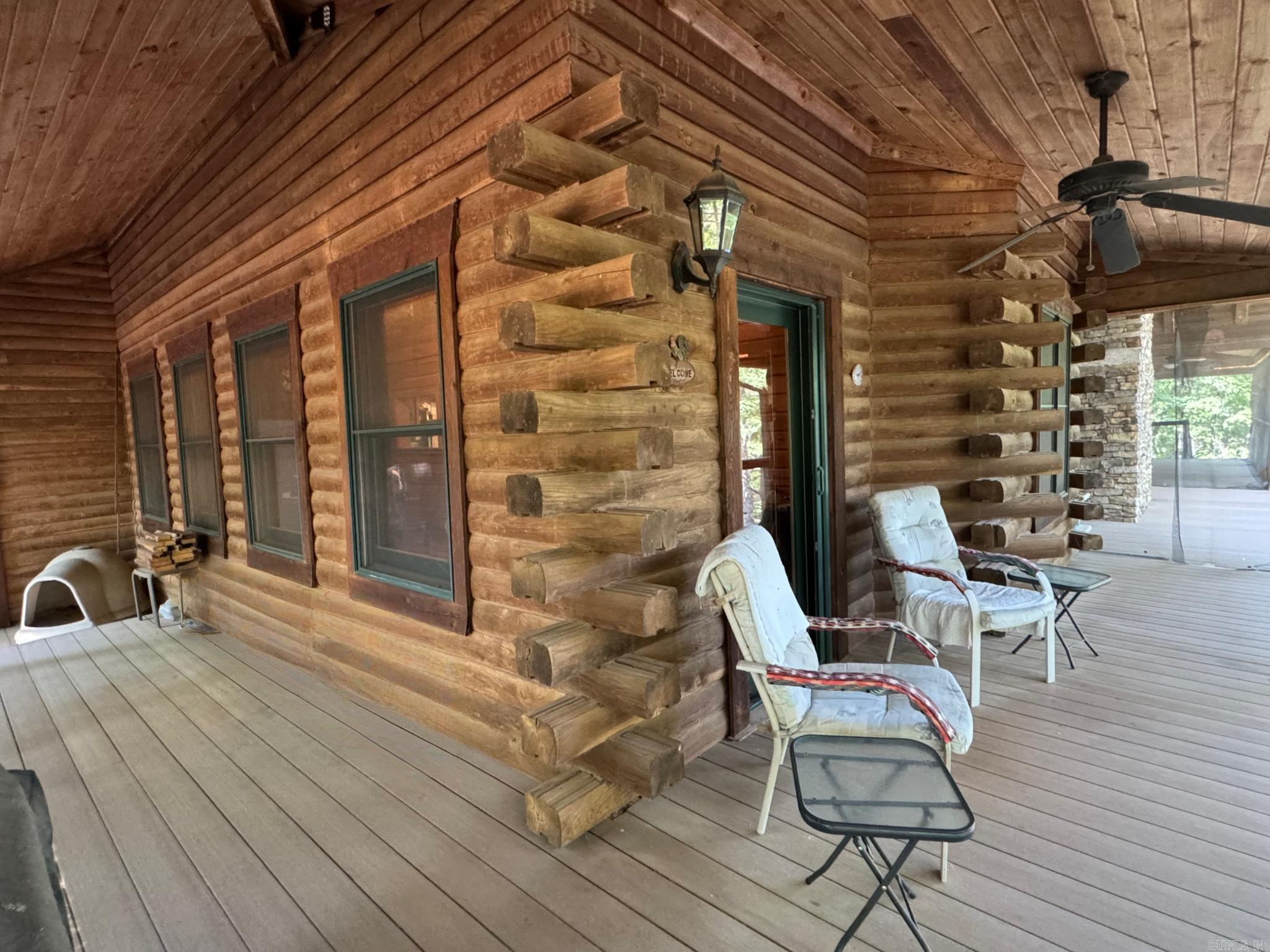 4003 Sunny Fox Rd Mountain View, AR 72560