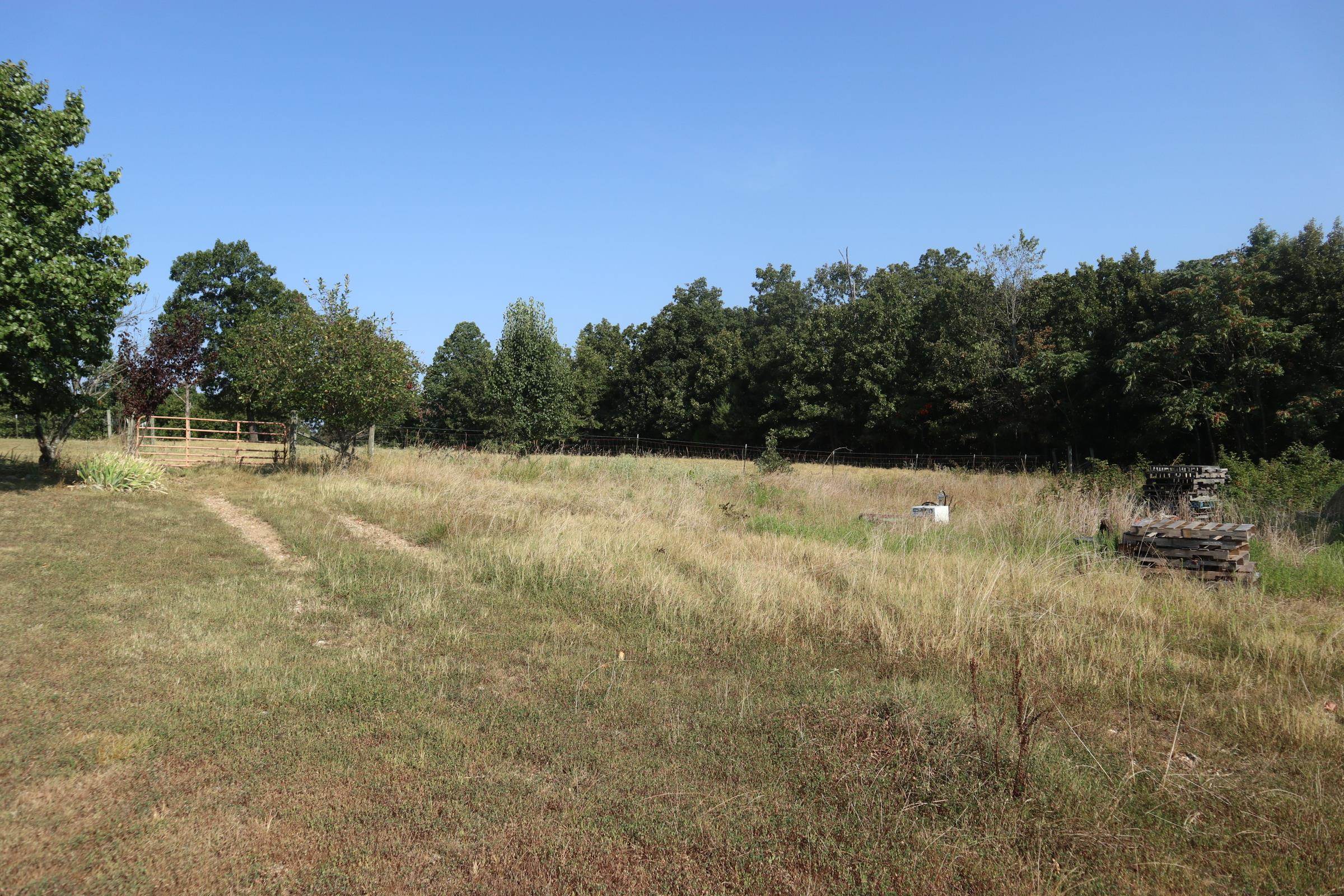 633 Hwy 289 S  Salem, AR
