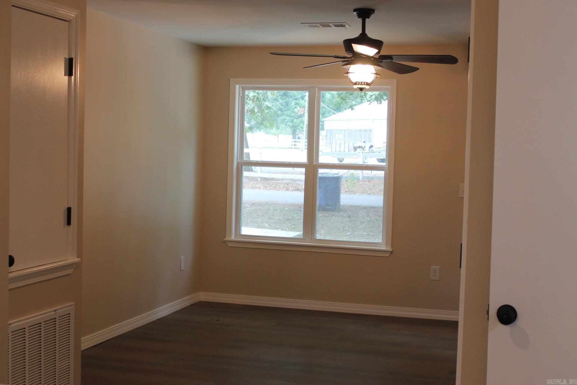 411 Park  Bradford, AR