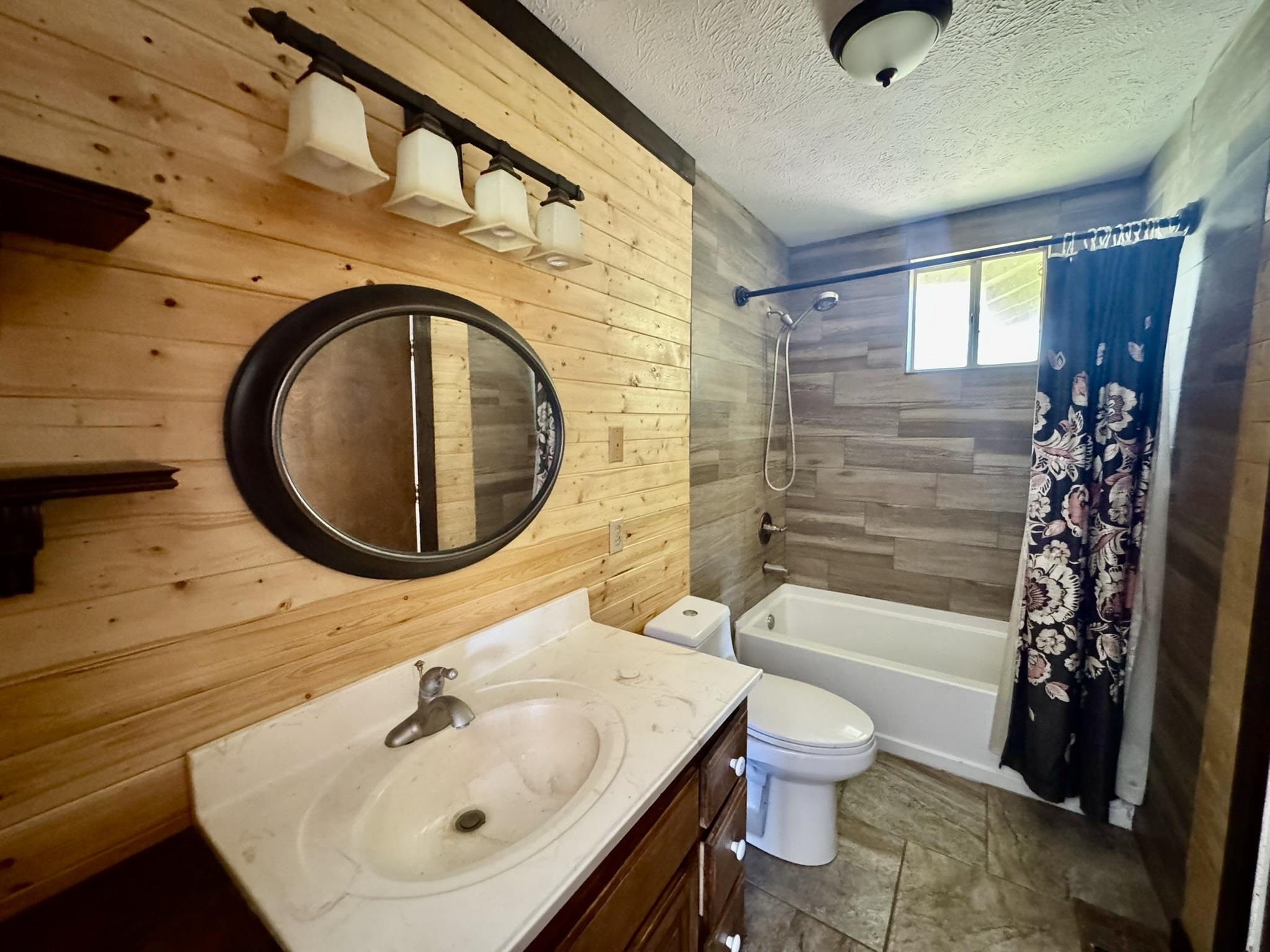 821 Preacher Road  Melbourne, AR